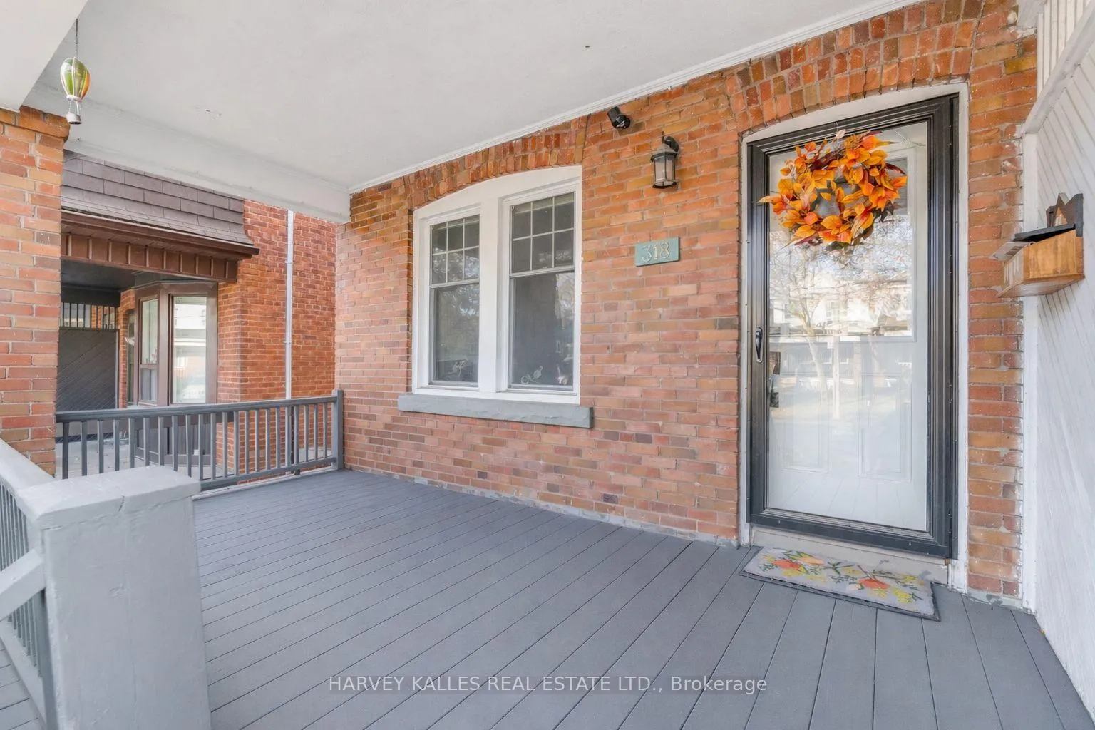 Photo 2 of 318 Forman Avenue, Toronto, Mount Pleasant East — HOMEH