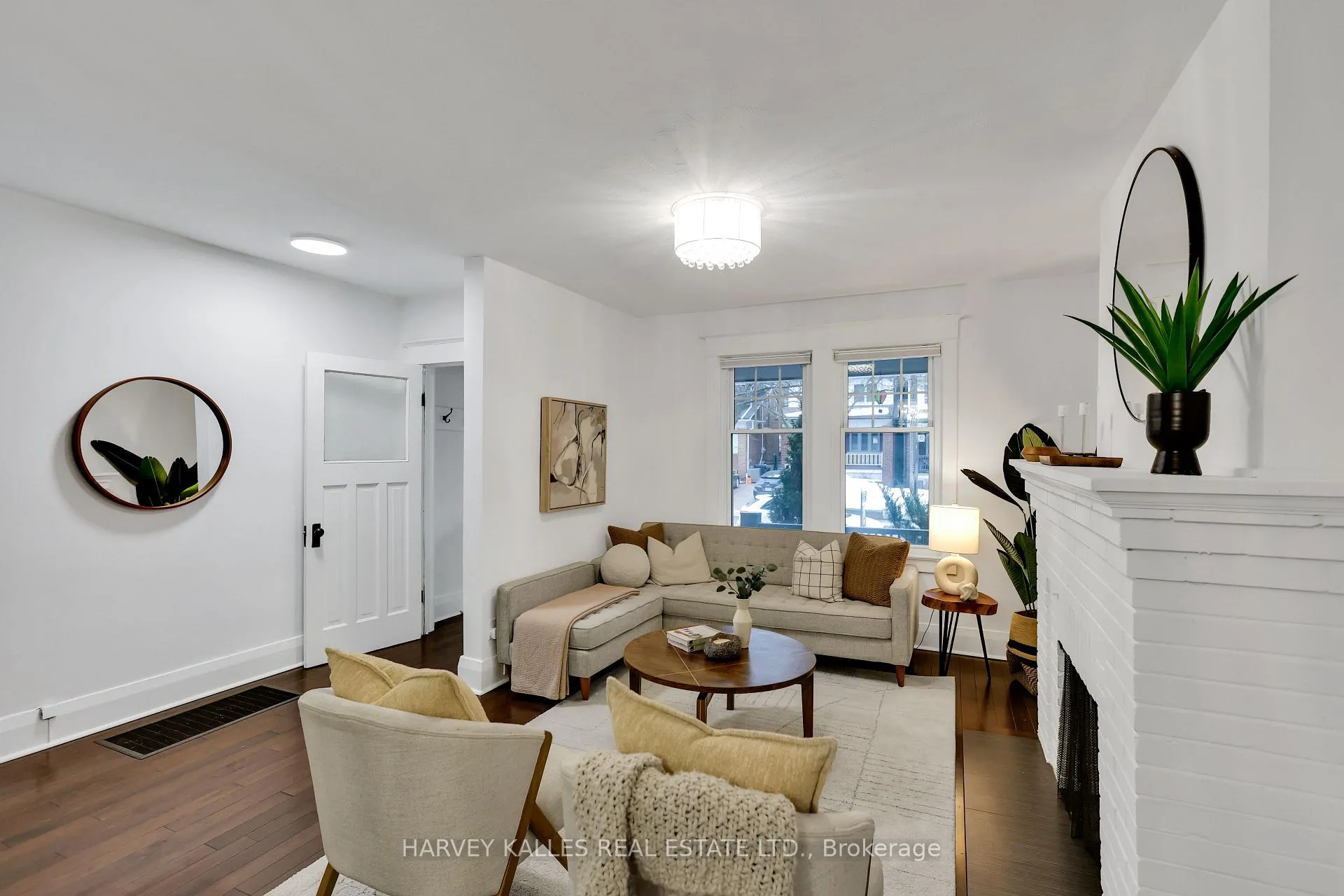 Photo 8 of 318 Forman Avenue, Toronto, Mount Pleasant East — HOMEH