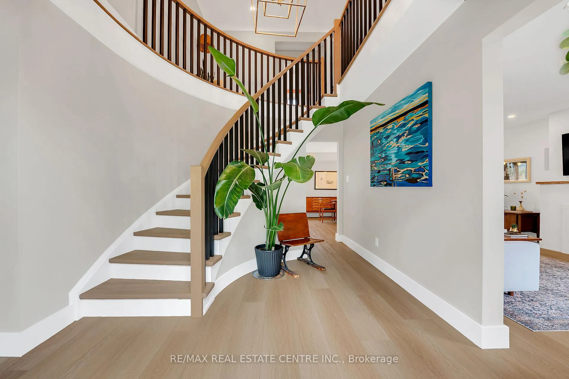 Photo 2 of 217 Jones Road, Hamilton, Stoney Creek — HOMEH