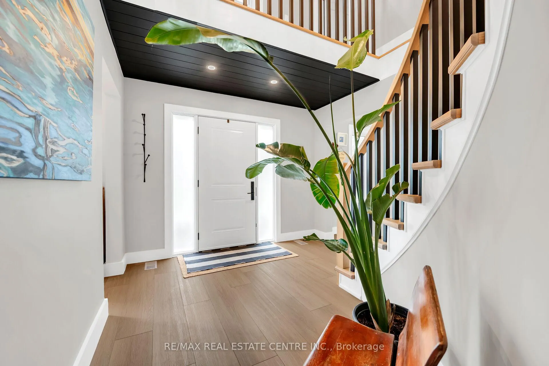 Photo 3 of 217 Jones Road, Hamilton, Stoney Creek — HOMEH