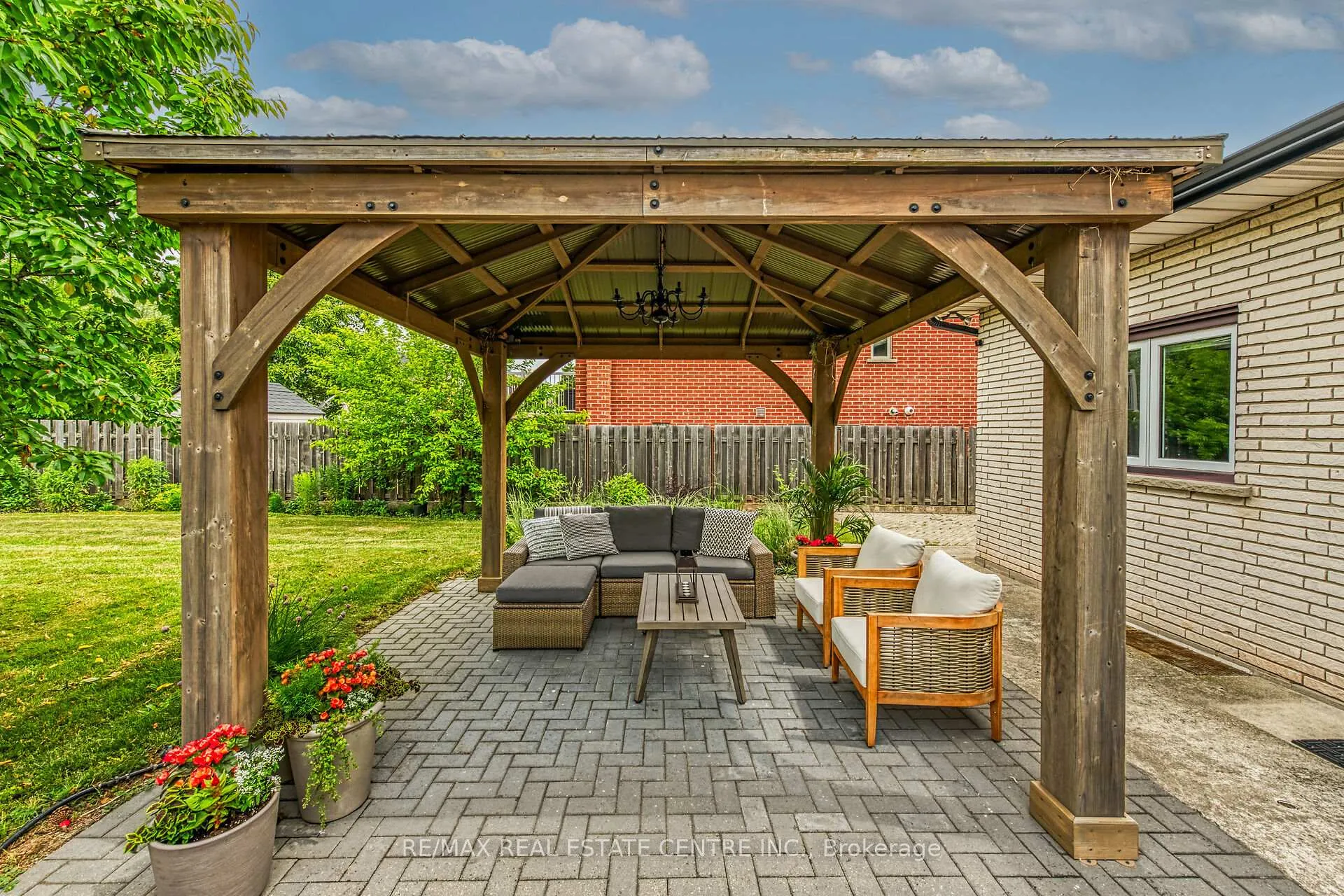 Photo 43 of 217 Jones Road, Hamilton, Stoney Creek — HOMEH