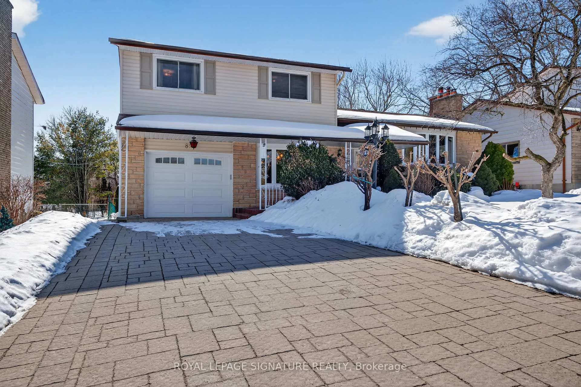 Photo 2 of 897 Pembridge Crescent, Kingston, South of Taylor-Kidd Blvd — HOMEH