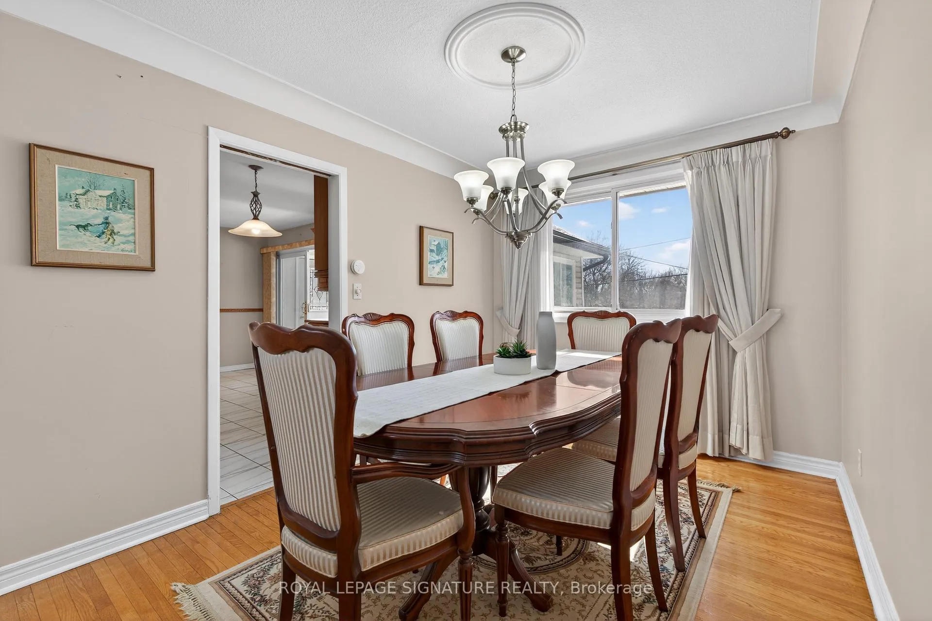 Photo 11 of 897 Pembridge Crescent, Kingston, South of Taylor-Kidd Blvd — HOMEH