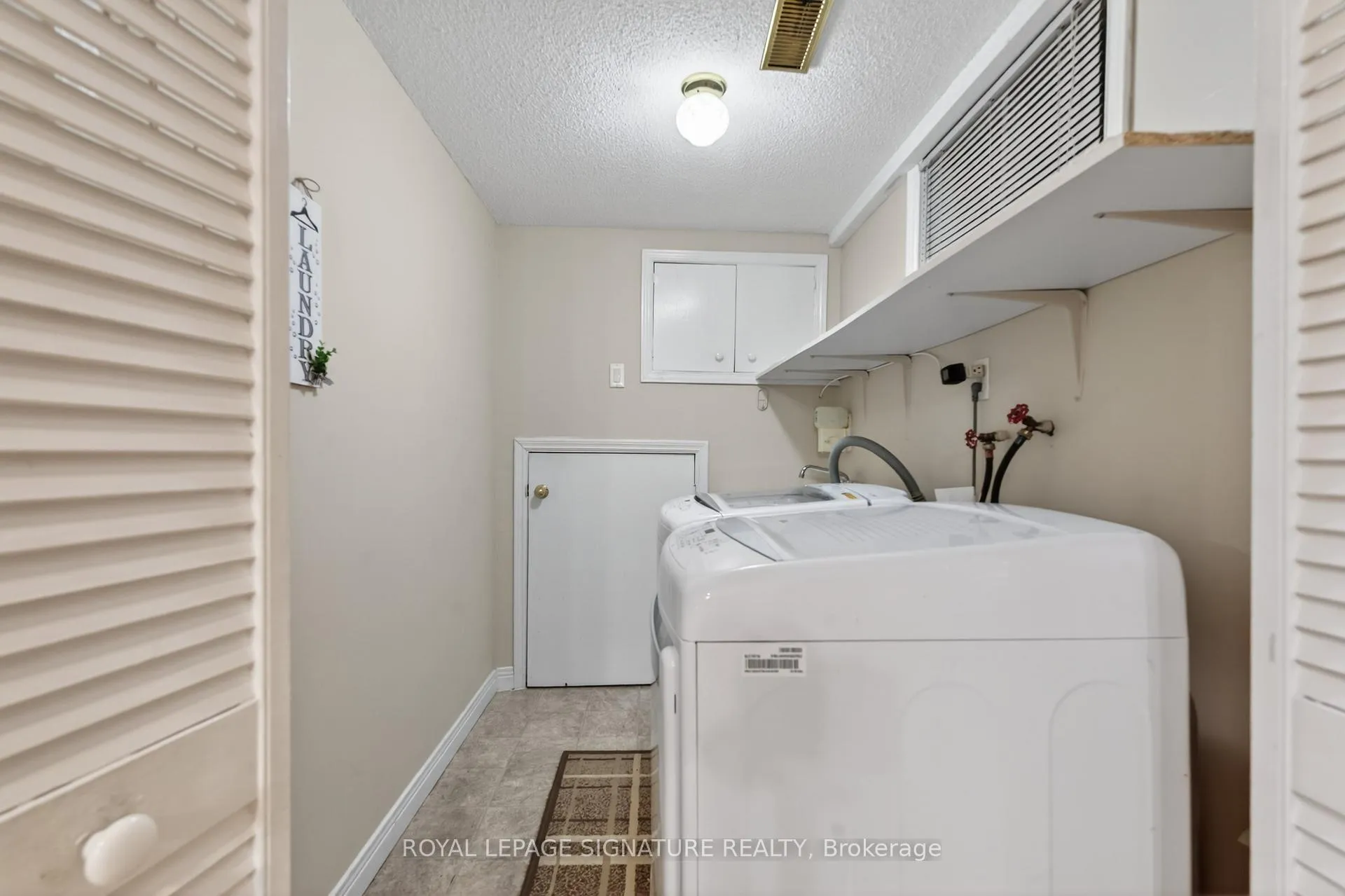 Photo 24 of 897 Pembridge Crescent, Kingston, South of Taylor-Kidd Blvd — HOMEH