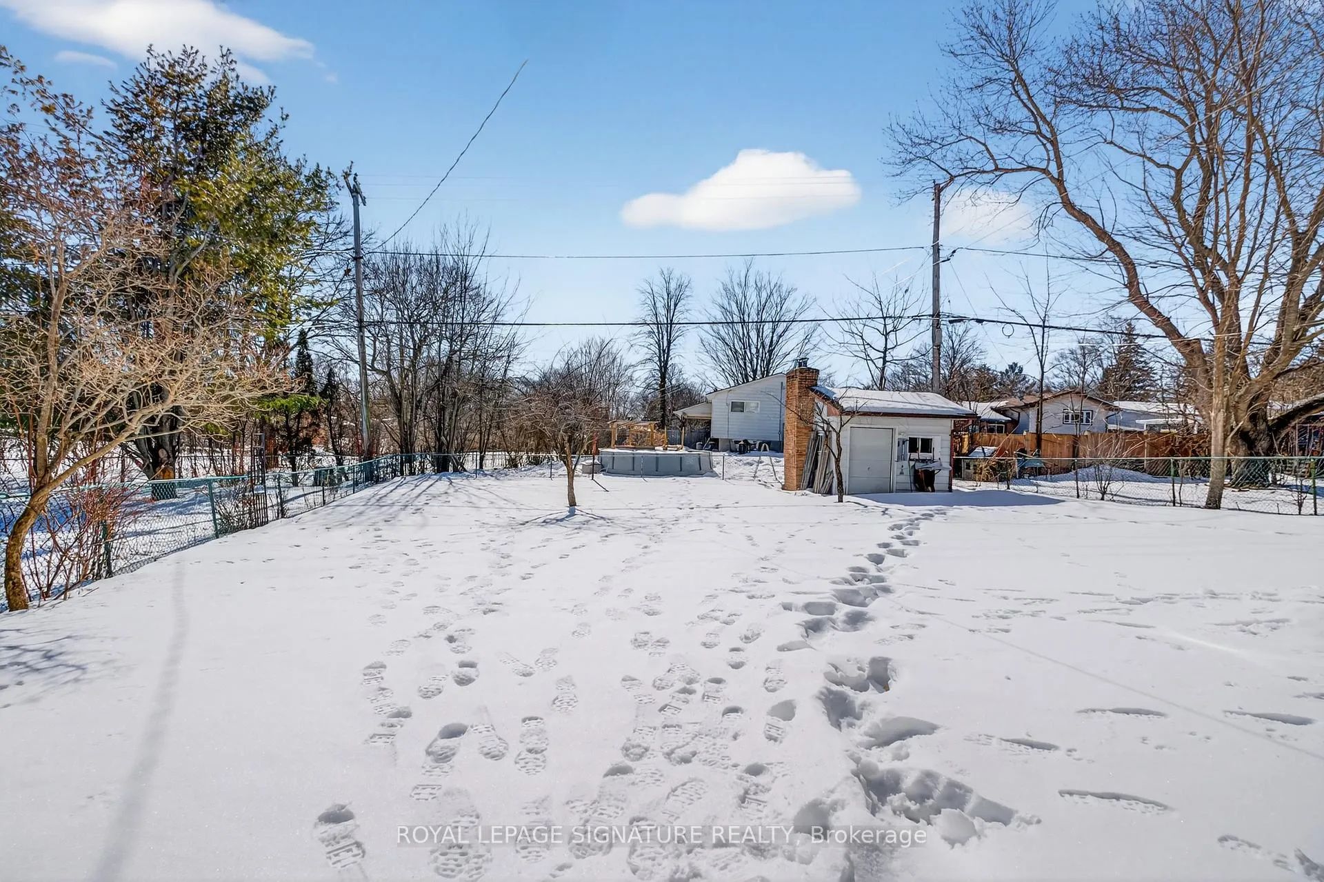 Photo 26 of 897 Pembridge Crescent, Kingston, South of Taylor-Kidd Blvd — HOMEH