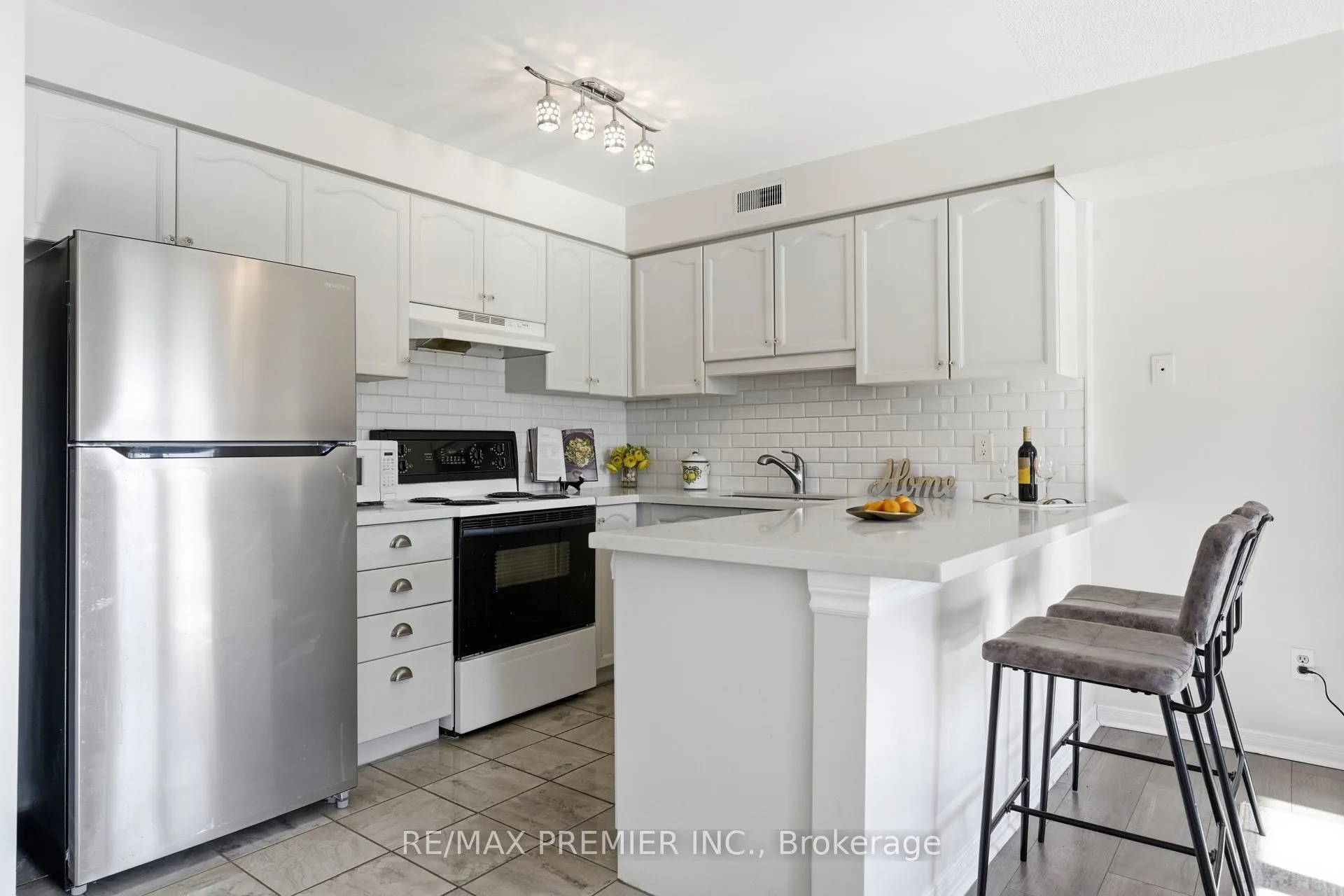 Photo 3 of Unit 12, 2120 Headon Road, Burlington, Headon — HOMEH