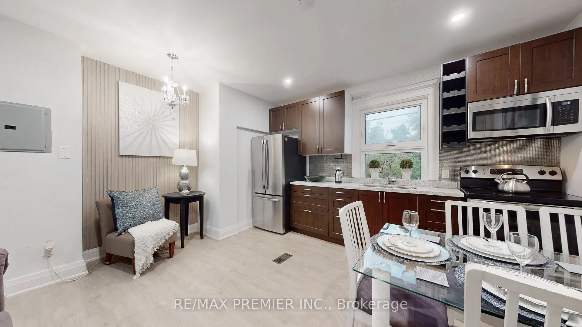 Photo 3 of Unit 201, 454 Gerrard Street E, Toronto, Cabbagetown-South St. James Town — HOMEH