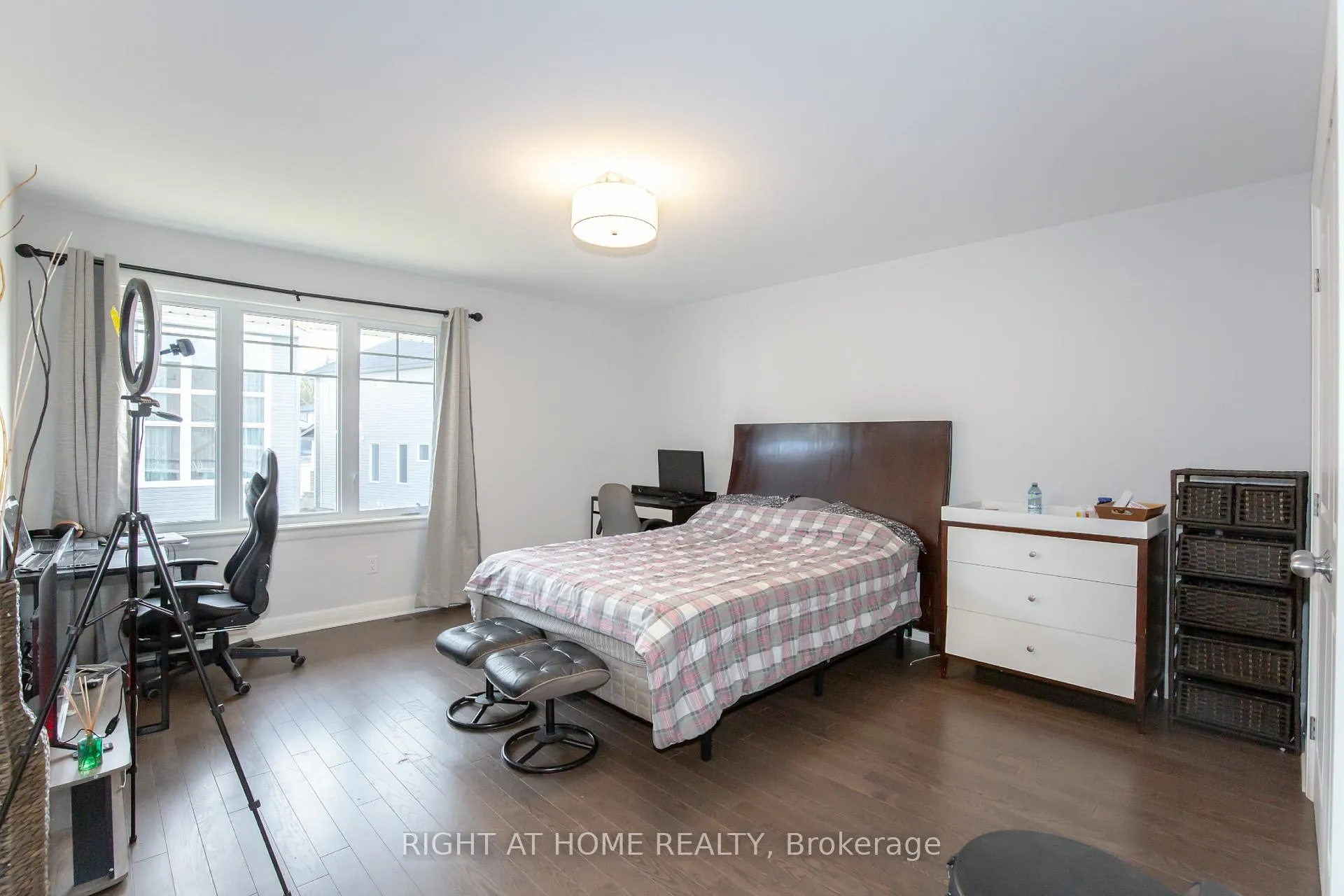 Photo 15 of 521 Hitzlay Terrace, Ottawa, Kanata - Kanata Lakes/Heritage Hills — HOMEH