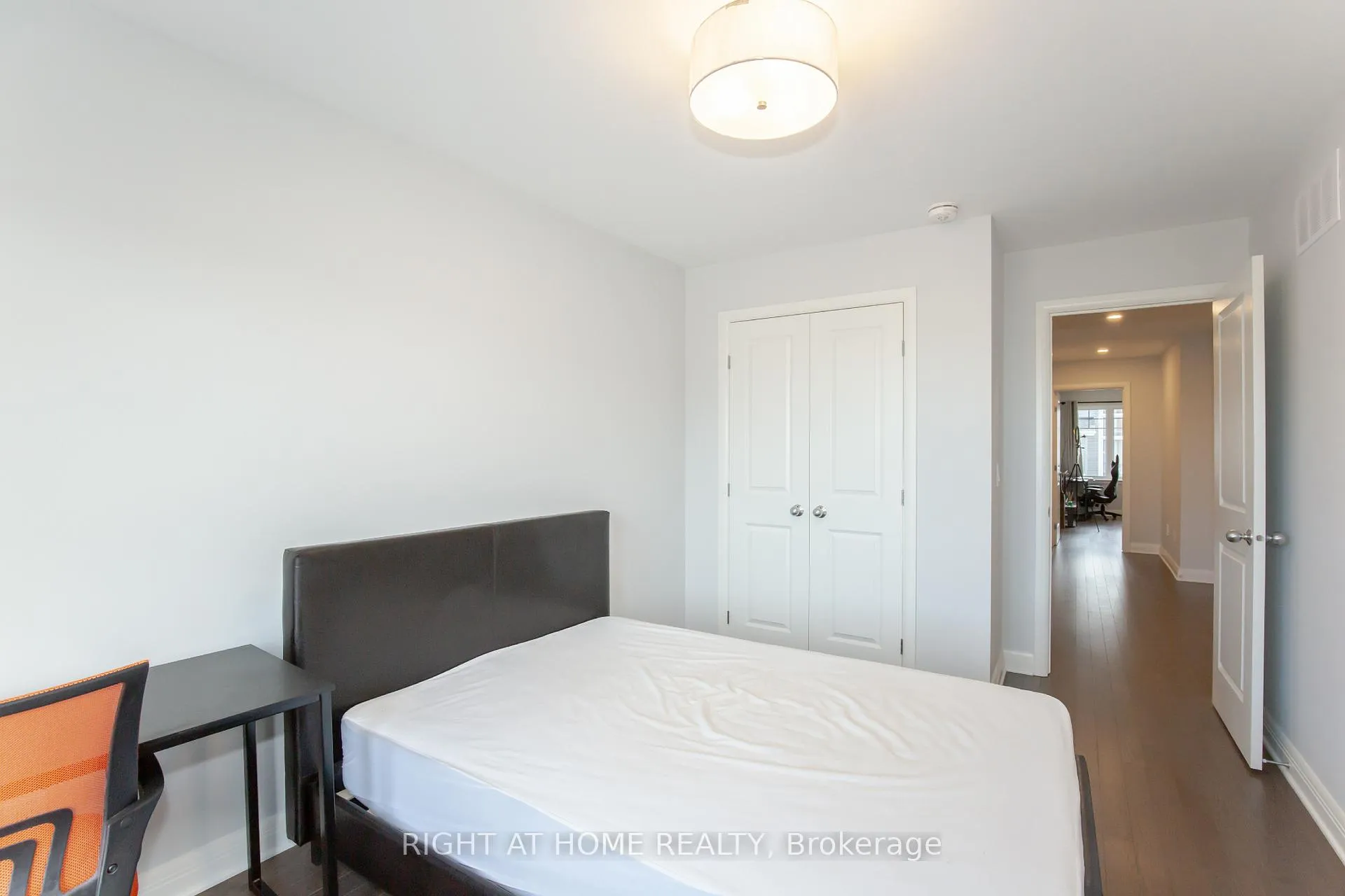 Photo 21 of 521 Hitzlay Terrace, Ottawa, Kanata - Kanata Lakes/Heritage Hills — HOMEH