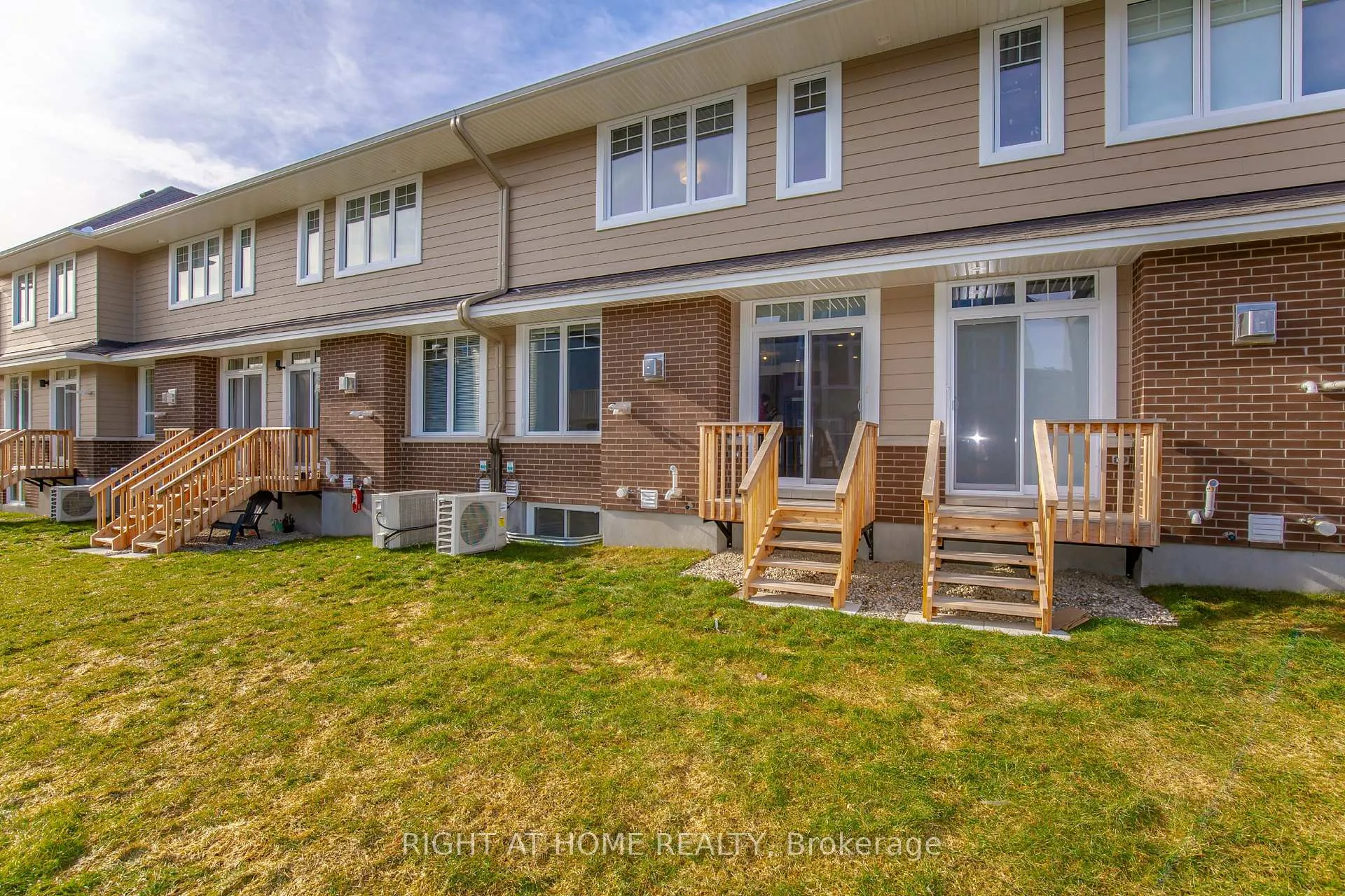 Photo 30 of 521 Hitzlay Terrace, Ottawa, Kanata - Kanata Lakes/Heritage Hills — HOMEH