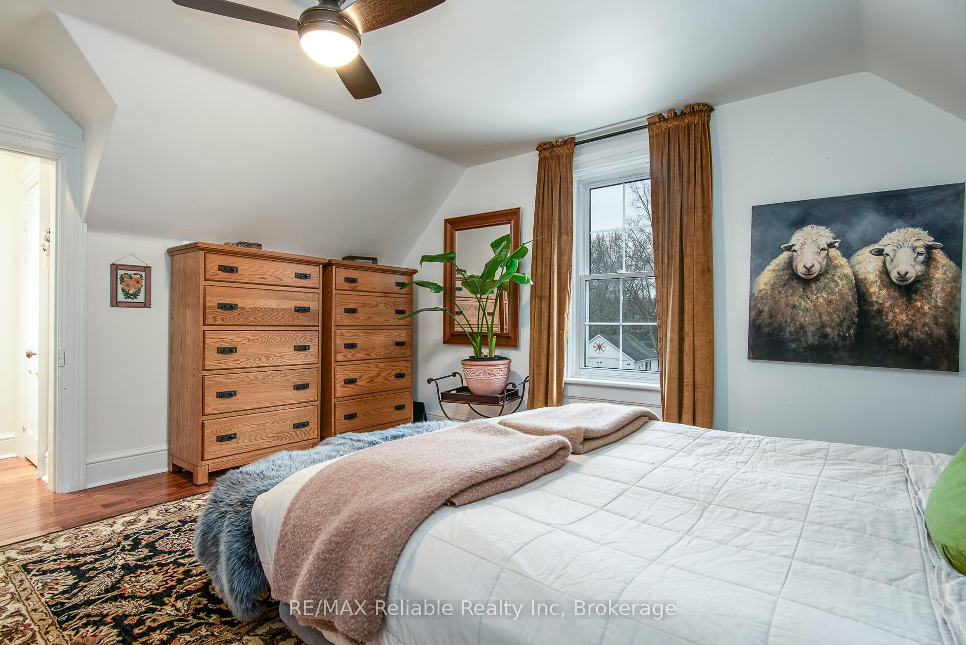Photo 34 of 60 Centre Street, Huron East, Seaforth — HOMEH