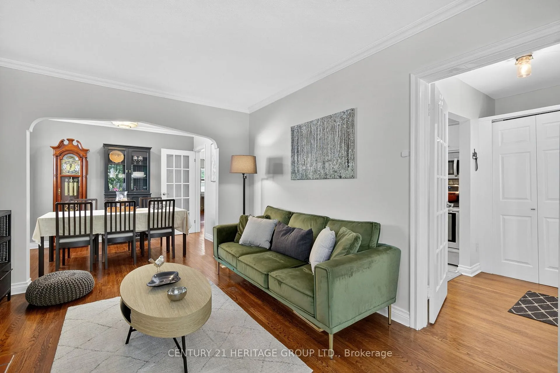 Photo 5 of 1269 Broadview Avenue, Toronto, Broadview North — HOMEH