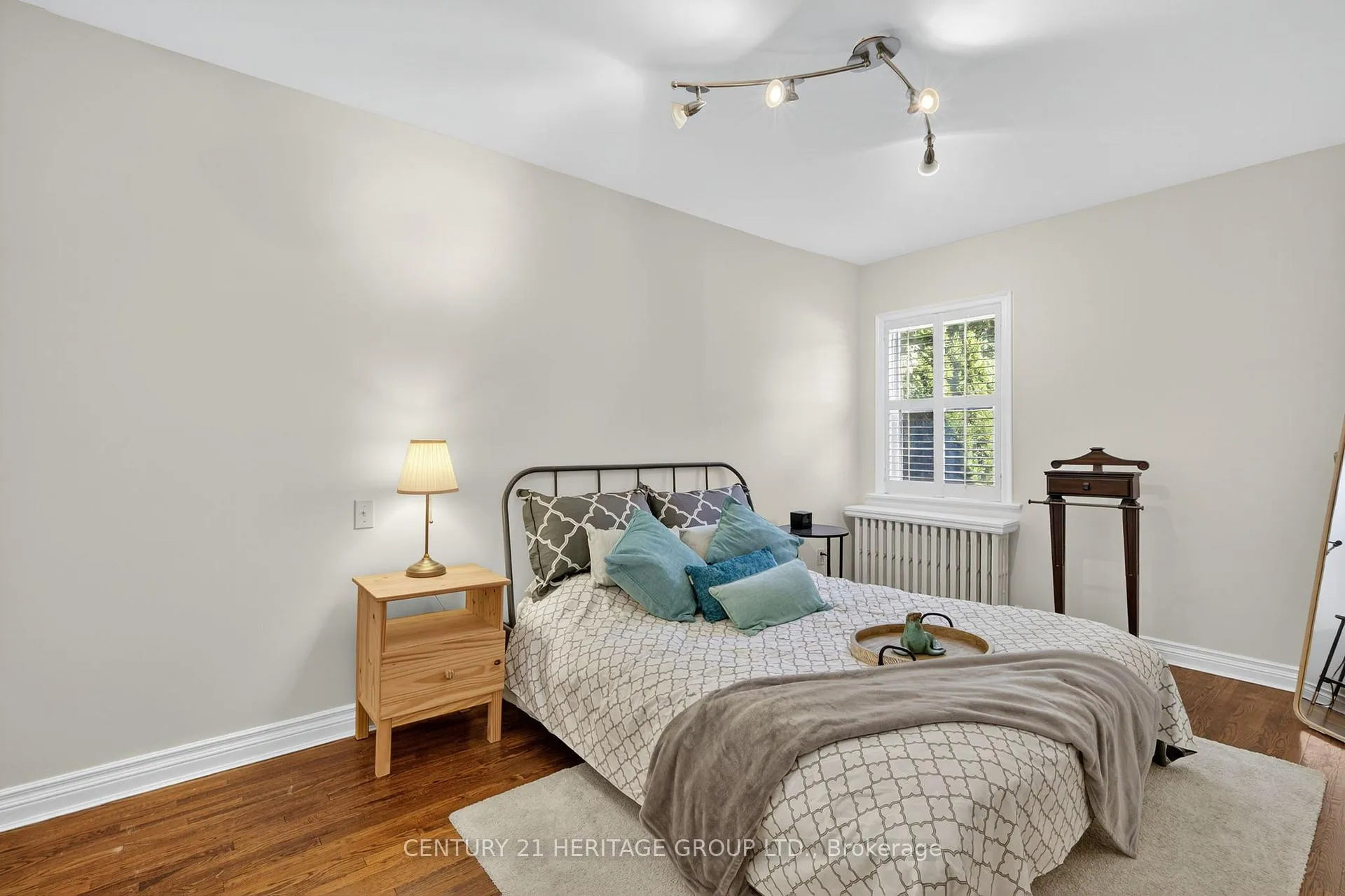 Photo 13 of 1269 Broadview Avenue, Toronto, Broadview North — HOMEH