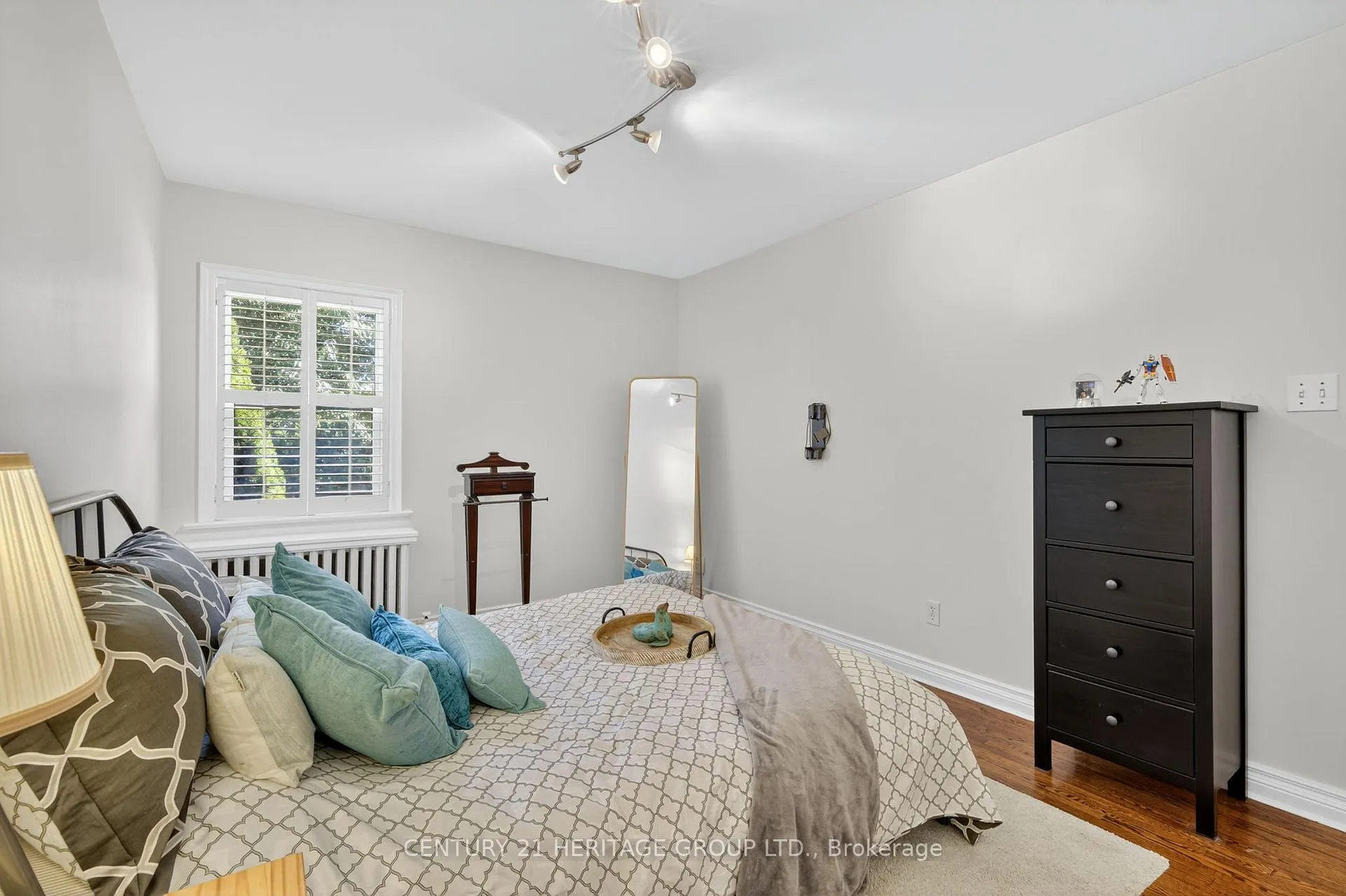 Photo 14 of 1269 Broadview Avenue, Toronto, Broadview North — HOMEH