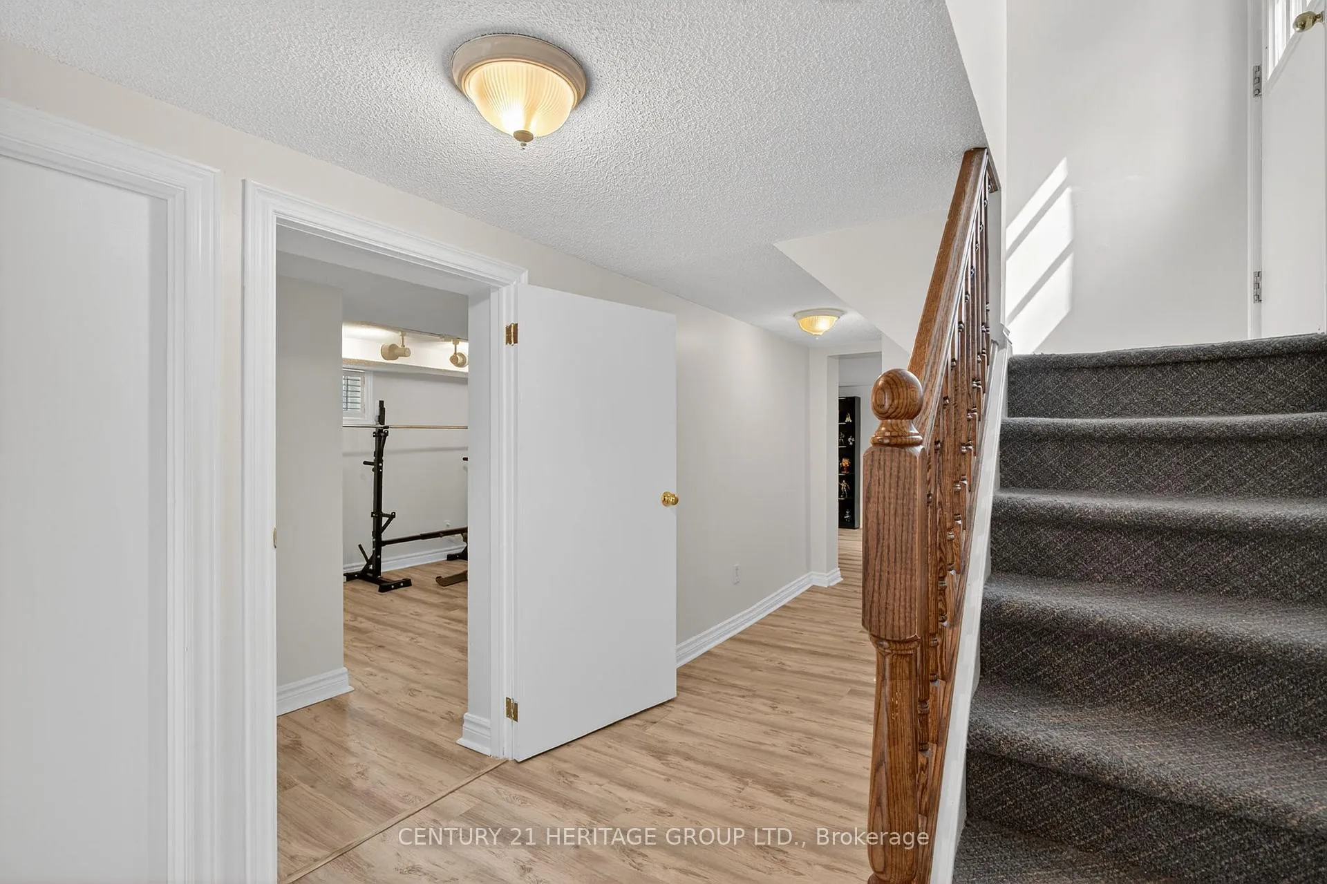 Photo 18 of 1269 Broadview Avenue, Toronto, Broadview North — HOMEH