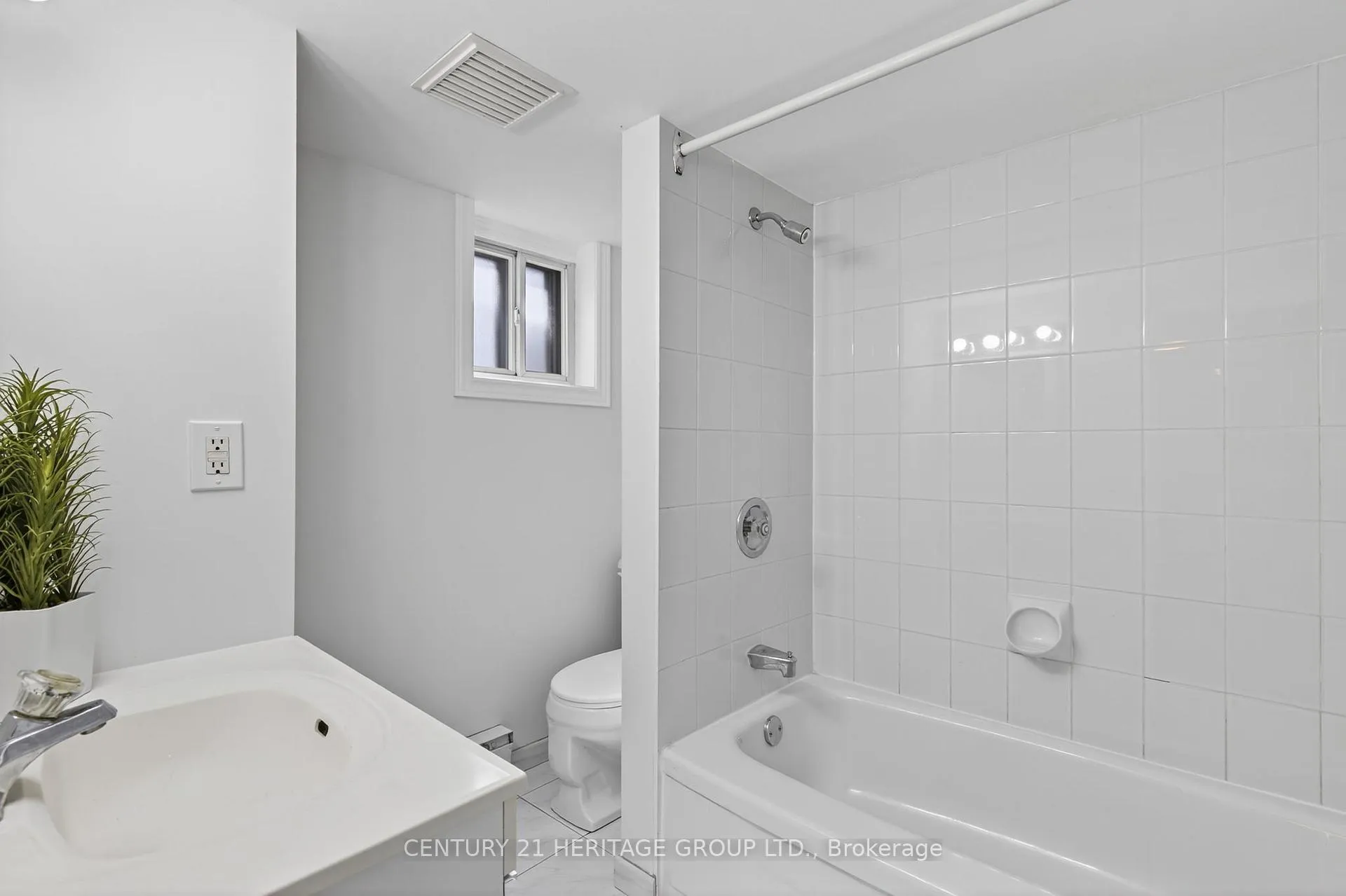 Photo 19 of 1269 Broadview Avenue, Toronto, Broadview North — HOMEH