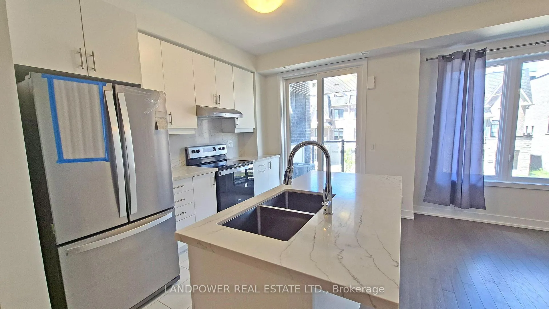 Photo 13 of 21 Gilbert Wright Avenue, Markham, Angus Glen — HOMEH