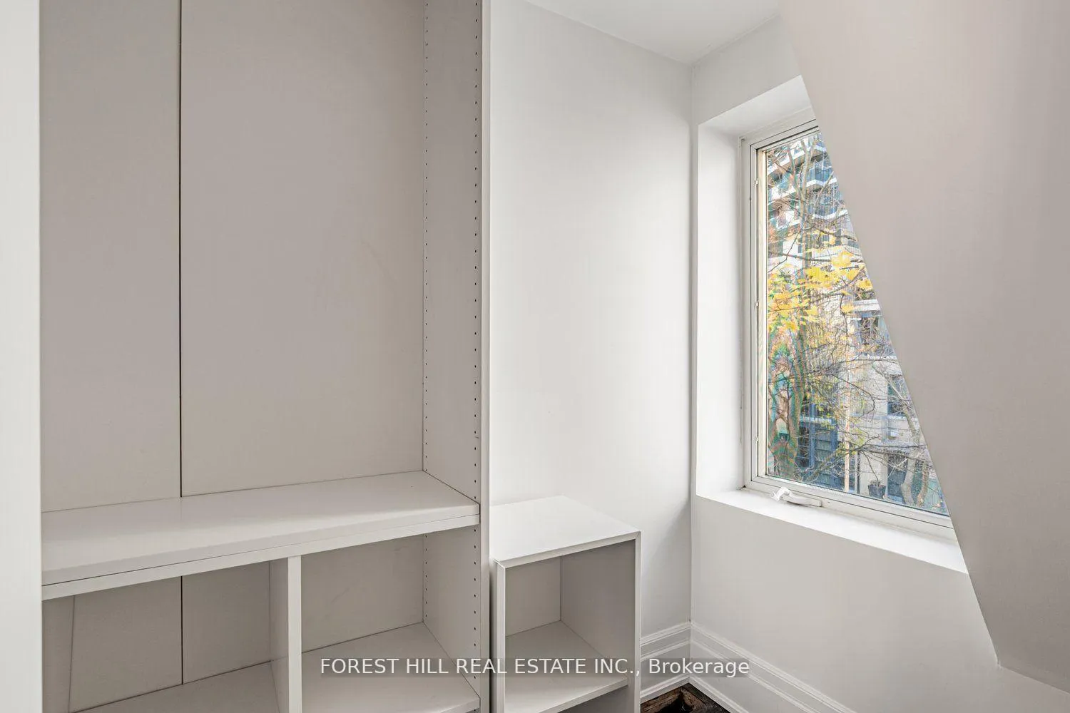 Photo 20 of Unit Upper, 37 Granby Street, Toronto, Church-Yonge Corridor — HOMEH