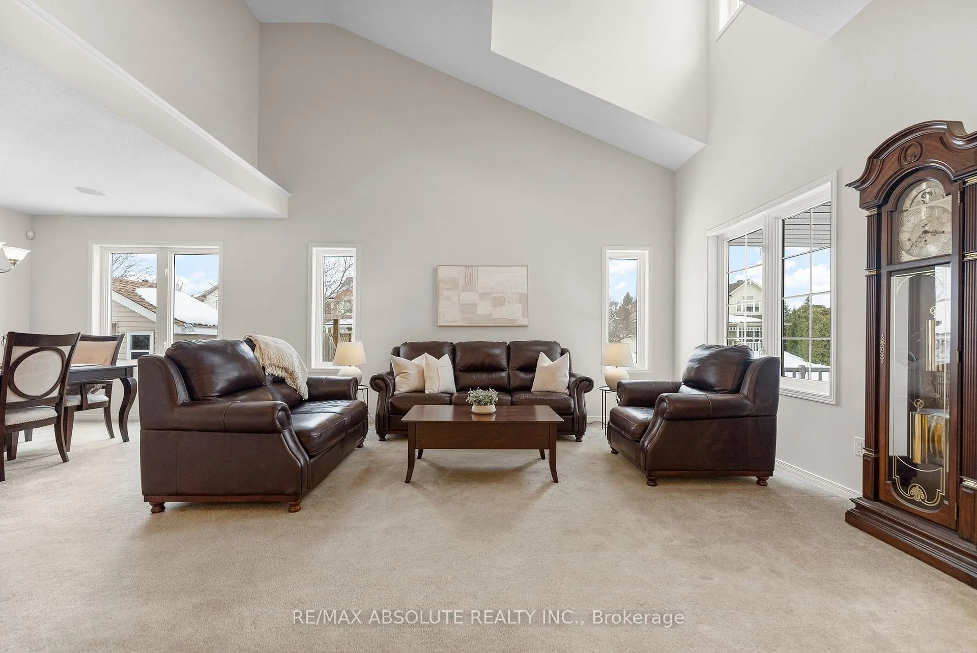 Photo 5 of 115 Arrowwood Drive, Ottawa, Stittsville (South) — HOMEH