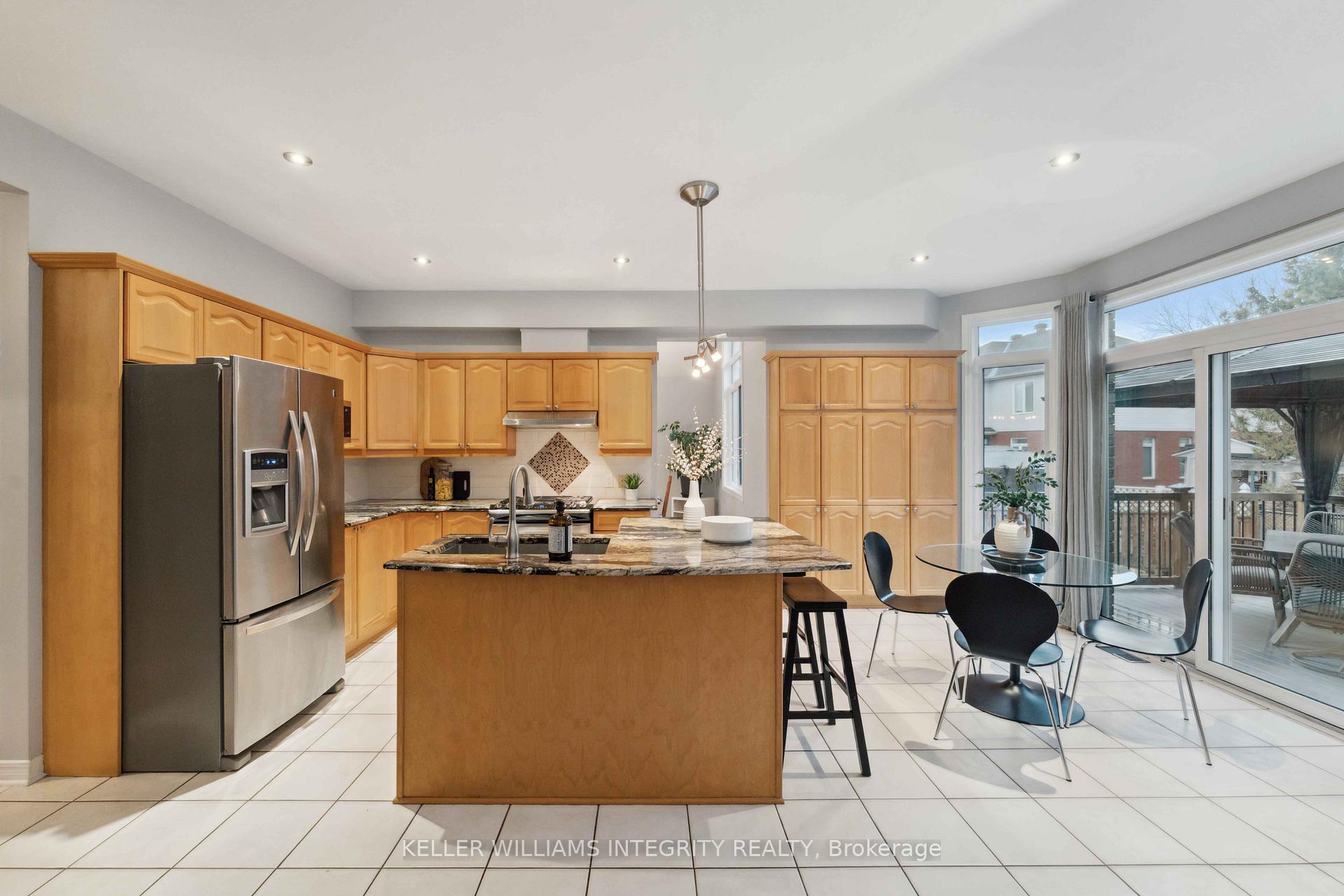 Photo 7 of 21 Upwood Street, Ottawa, Hunt Club Park/Greenboro — HOMEH