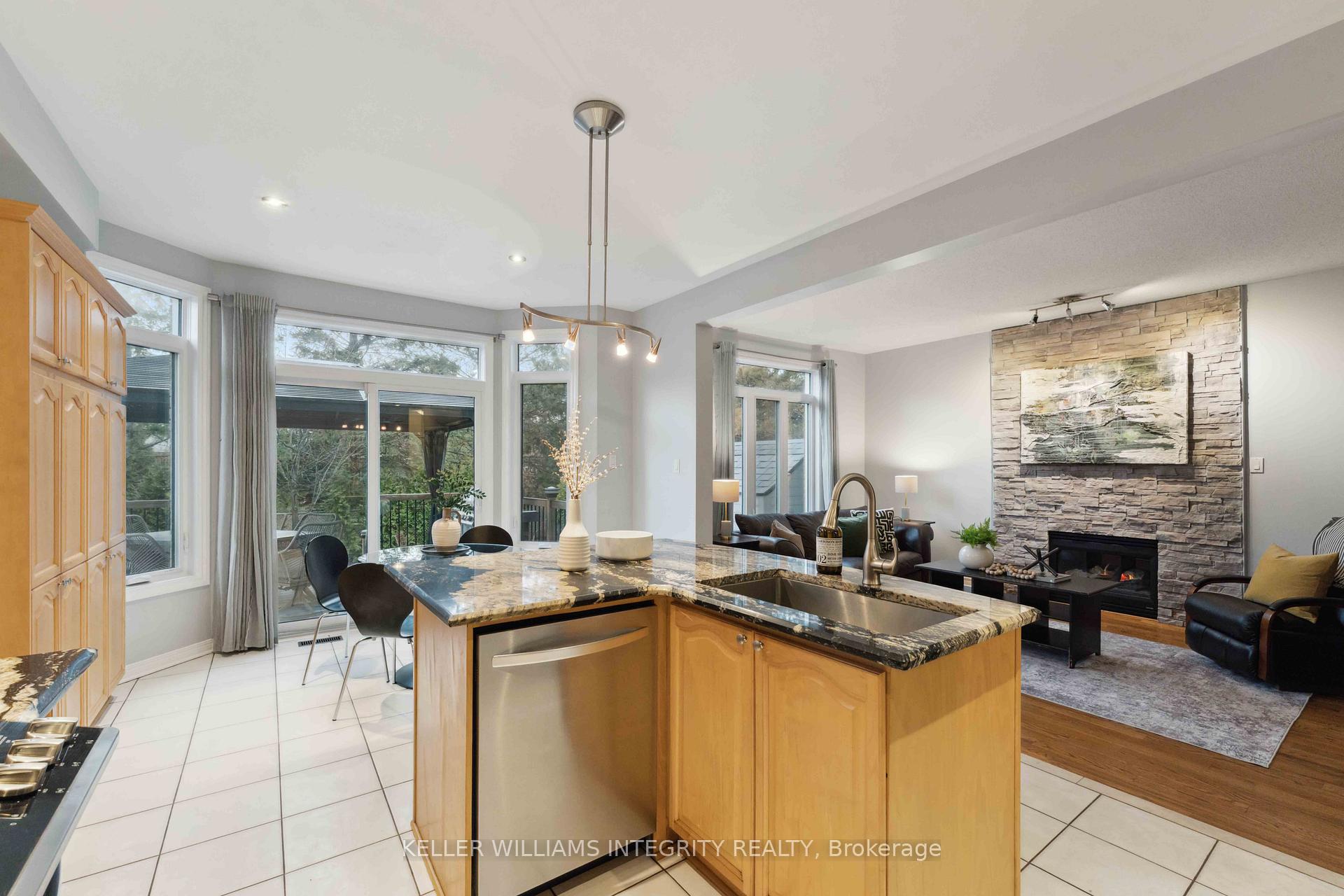 Photo 9 of 21 Upwood Street, Ottawa, Hunt Club Park/Greenboro — HOMEH
