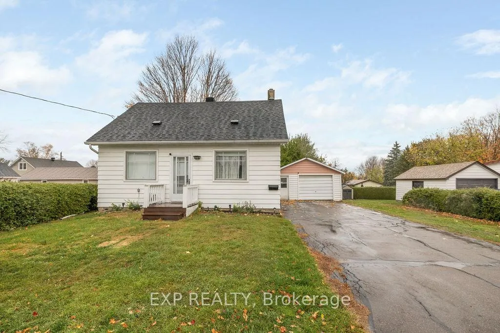 Photo 1 of 495 Wilbert Street, Pembroke — HOMEH