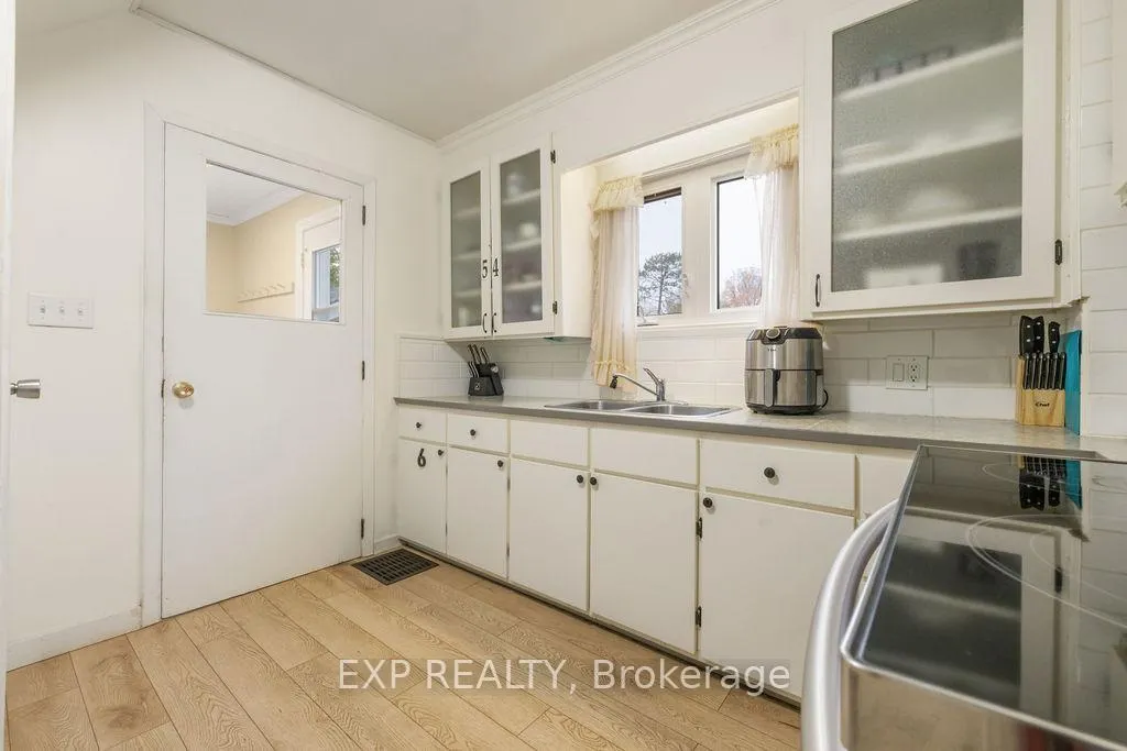 Photo 3 of 495 Wilbert Street, Pembroke — HOMEH