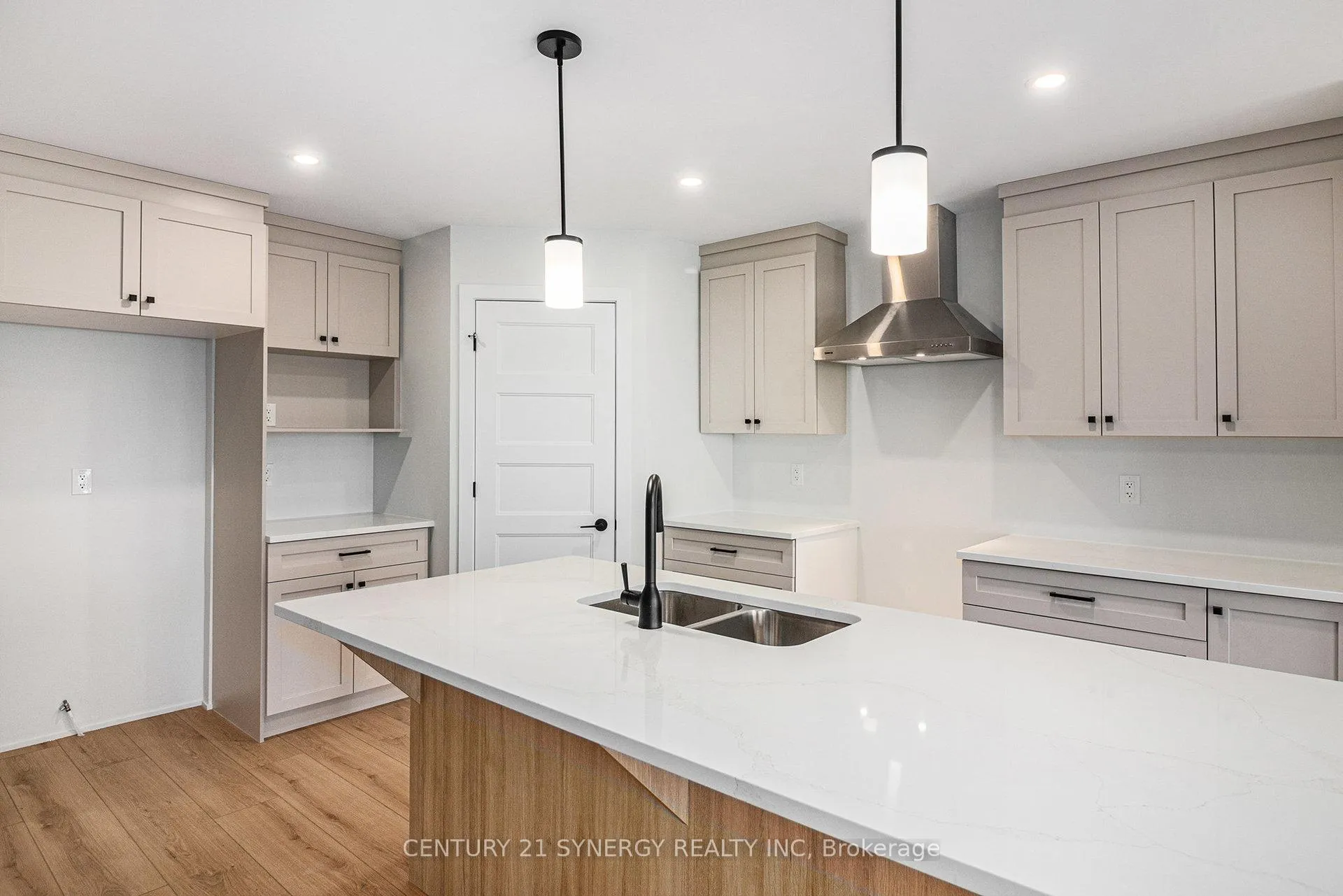 Photo 6 of 27 Helen Street, North Stormont, North Stormont (Finch) Twp — HOMEH
