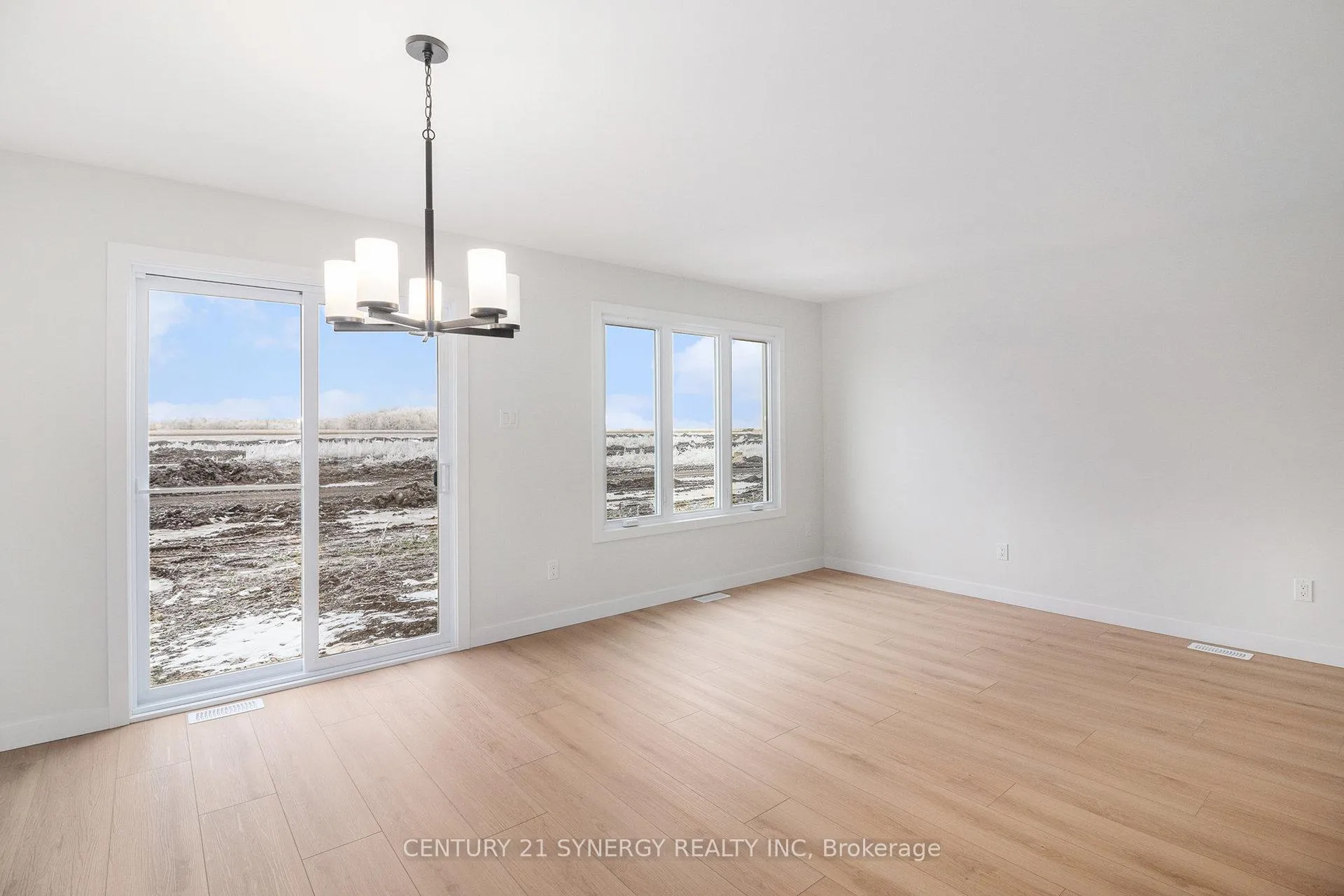 Photo 14 of 27 Helen Street, North Stormont, North Stormont (Finch) Twp — HOMEH