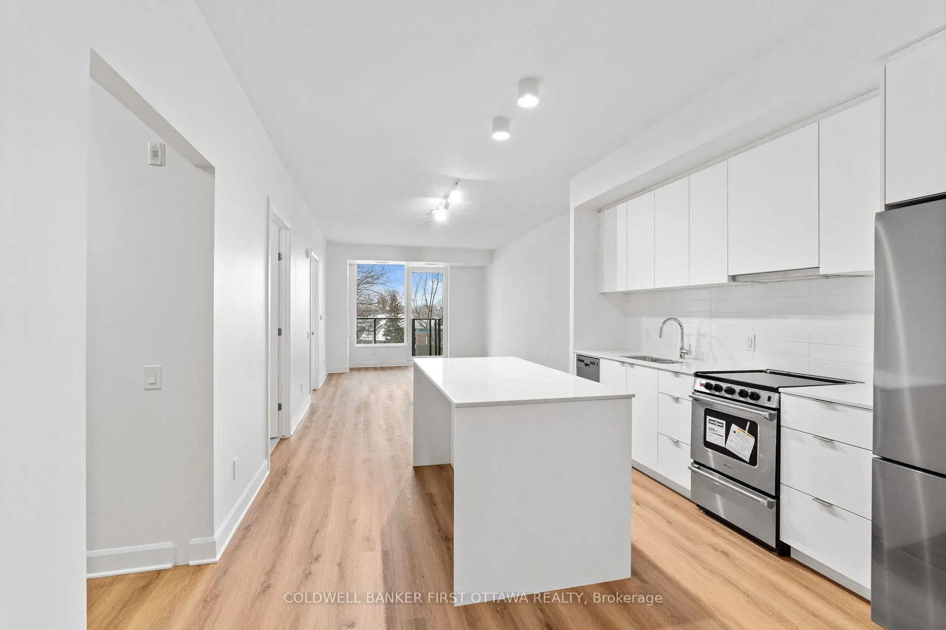 Photo 4 of Unit 401, 115 Echo Drive, Ottawa, Ottawa East — HOMEH