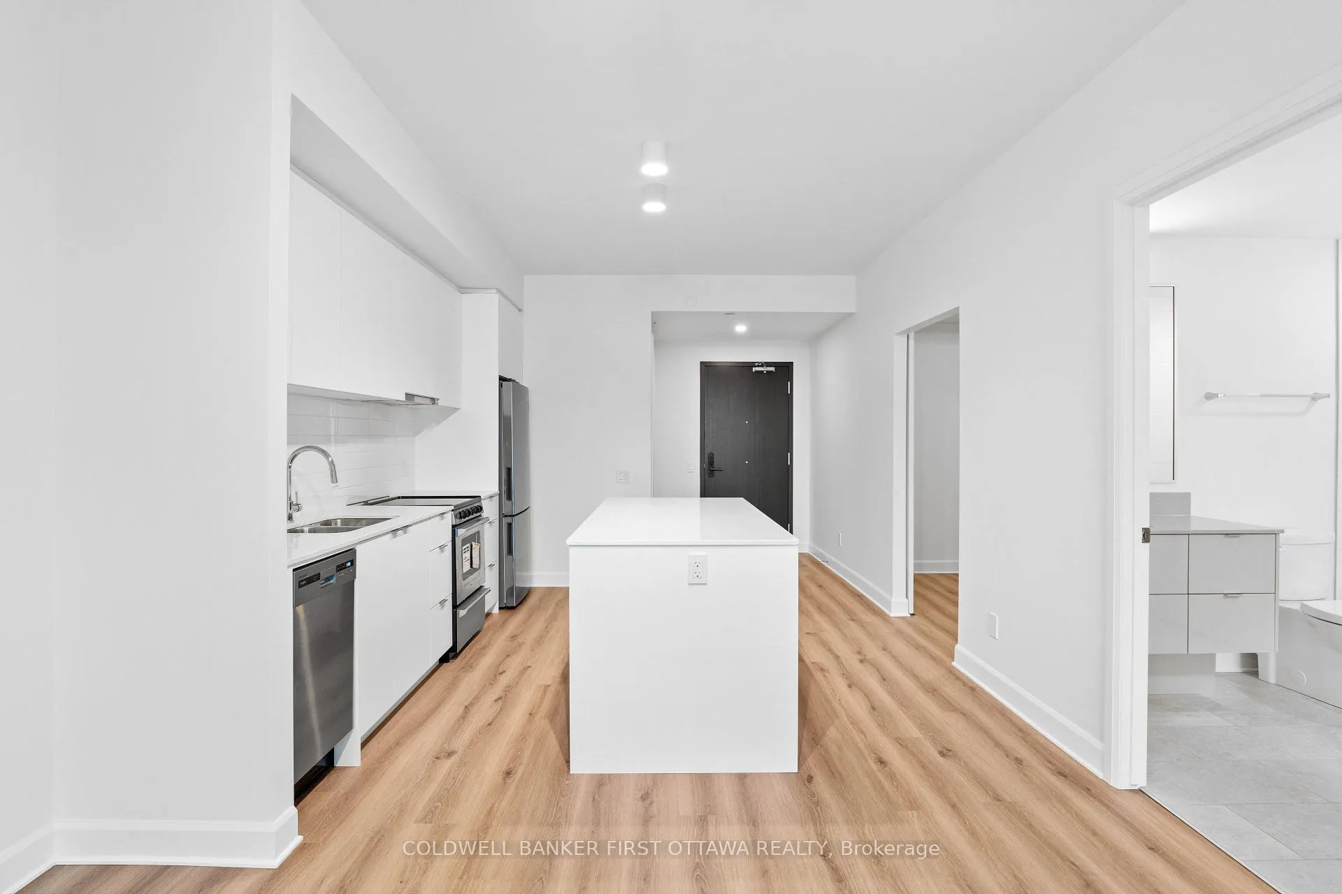 Photo 6 of Unit 401, 115 Echo Drive, Ottawa, Ottawa East — HOMEH