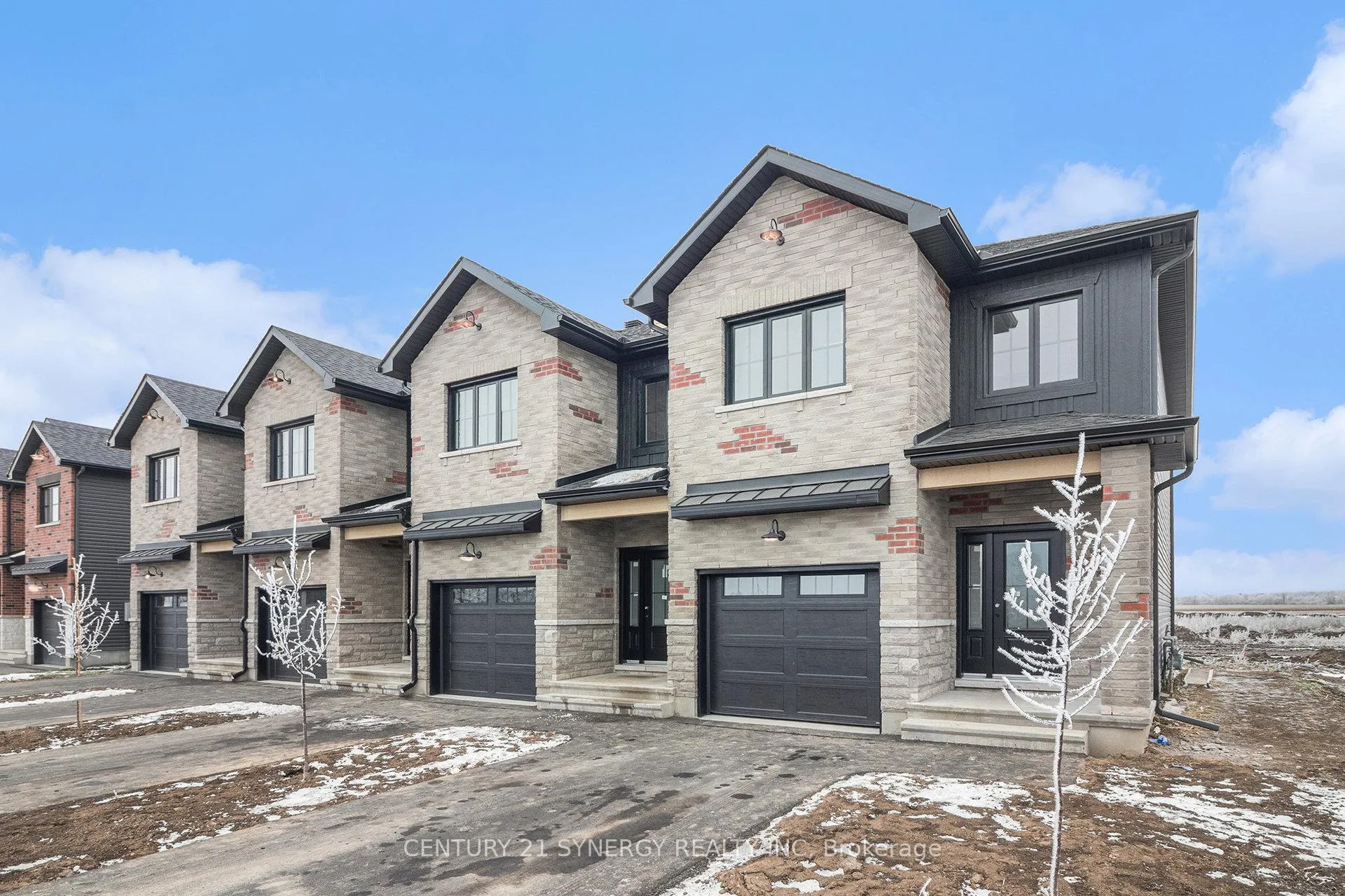 Photo 2 of 33 Helen Street, North Stormont, North Stormont (Finch) Twp — HOMEH