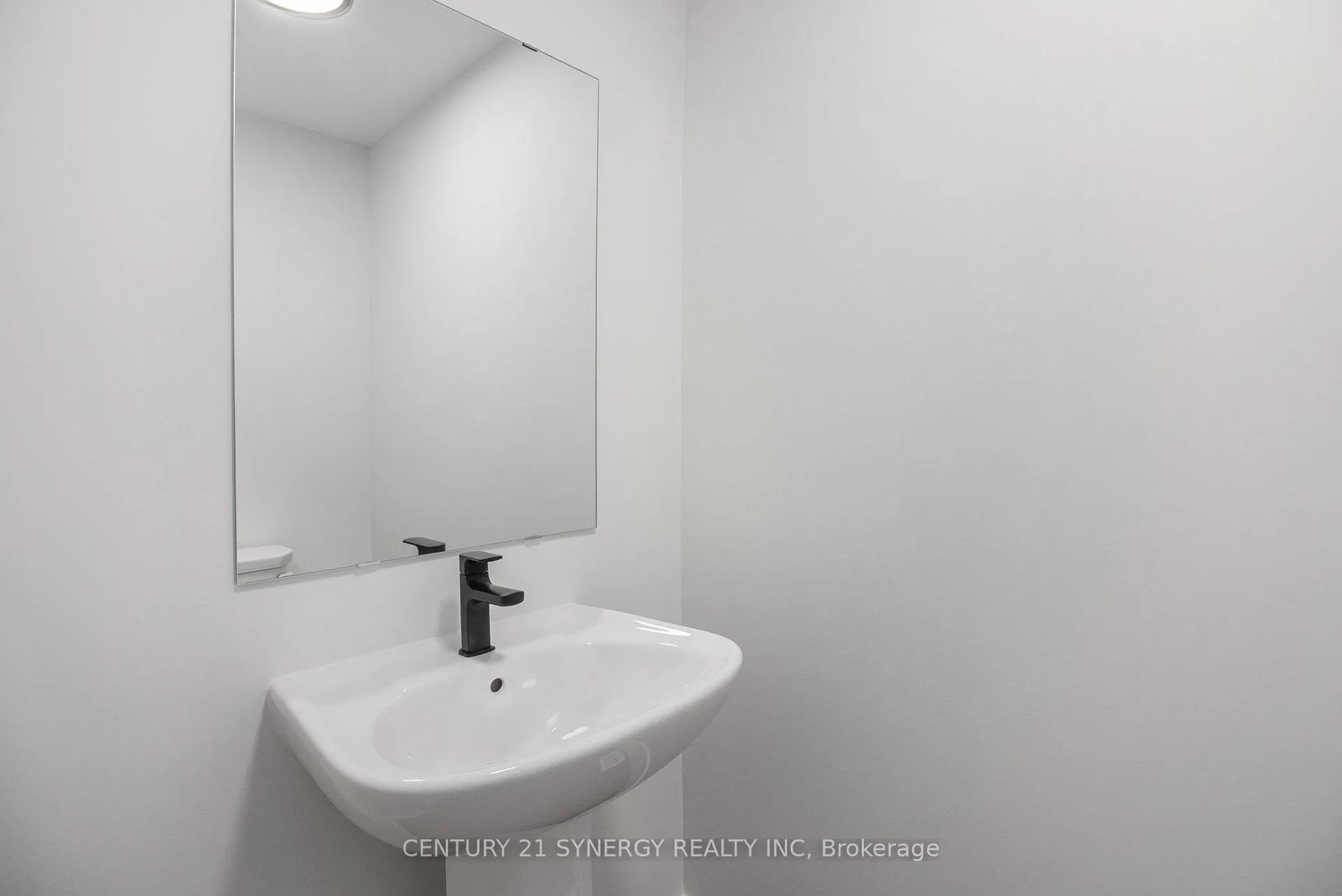 Photo 15 of 33 Helen Street, North Stormont, North Stormont (Finch) Twp — HOMEH
