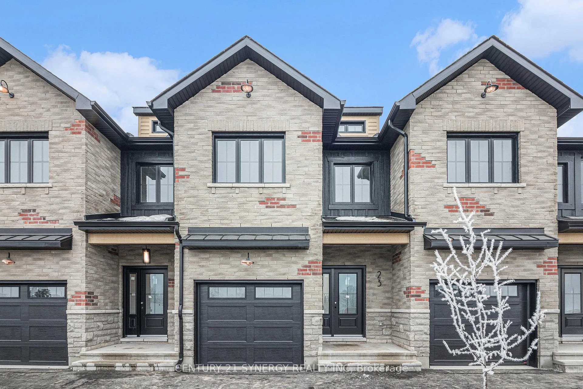 Photo 2 of 31 Helen Street, North Stormont, North Stormont (Finch) Twp — HOMEH