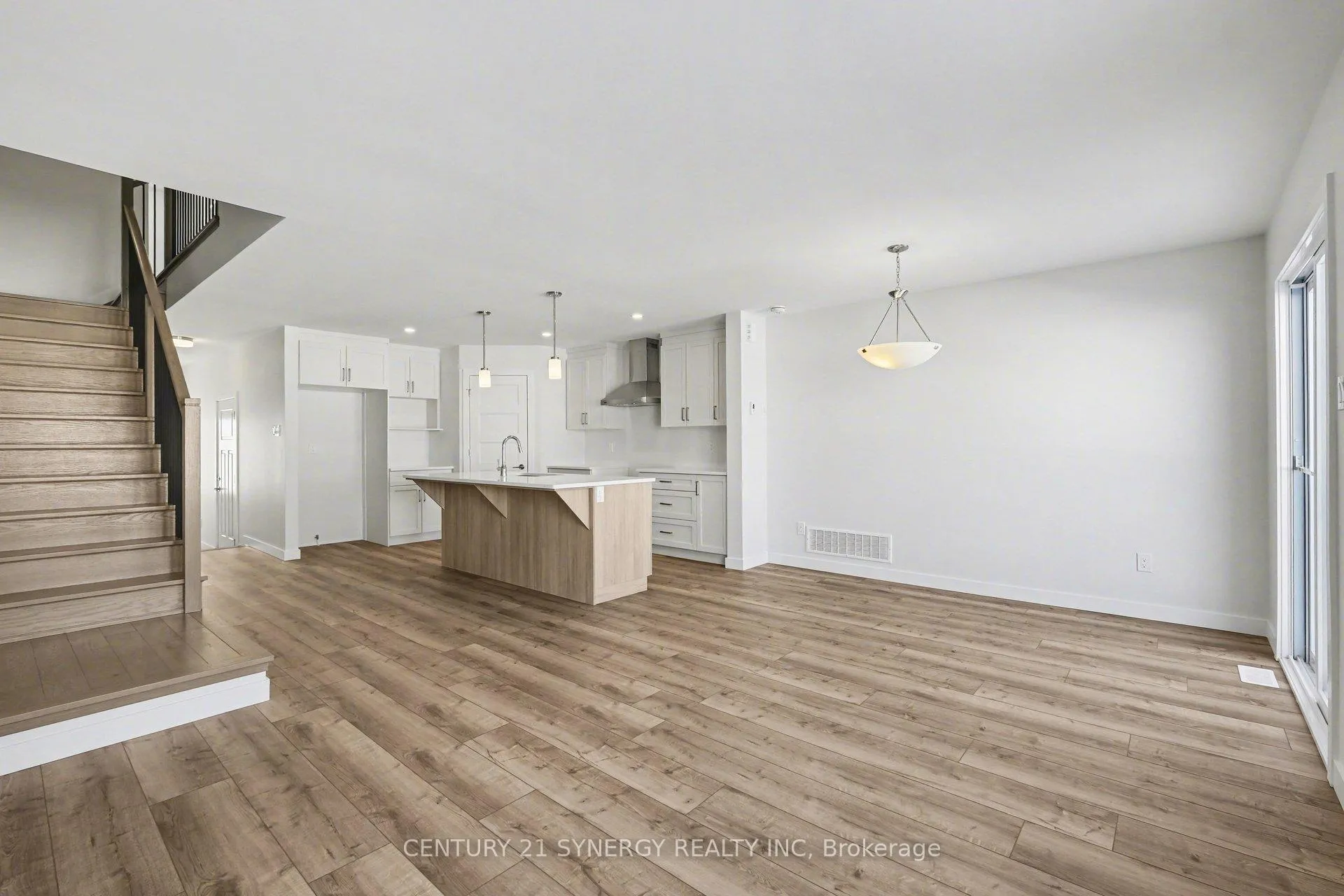 Photo 14 of 31 Helen Street, North Stormont, North Stormont (Finch) Twp — HOMEH