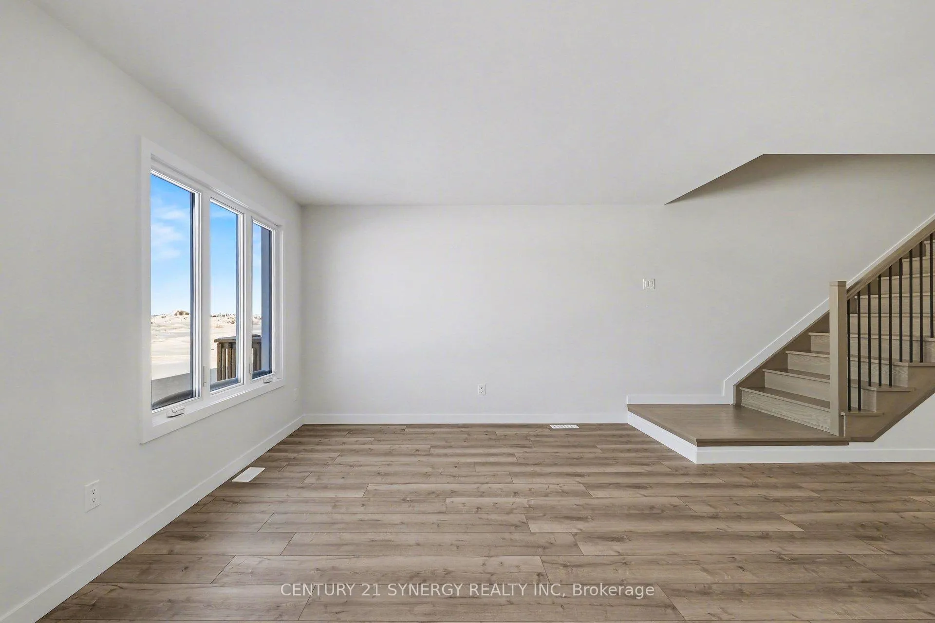 Photo 16 of 31 Helen Street, North Stormont, North Stormont (Finch) Twp — HOMEH
