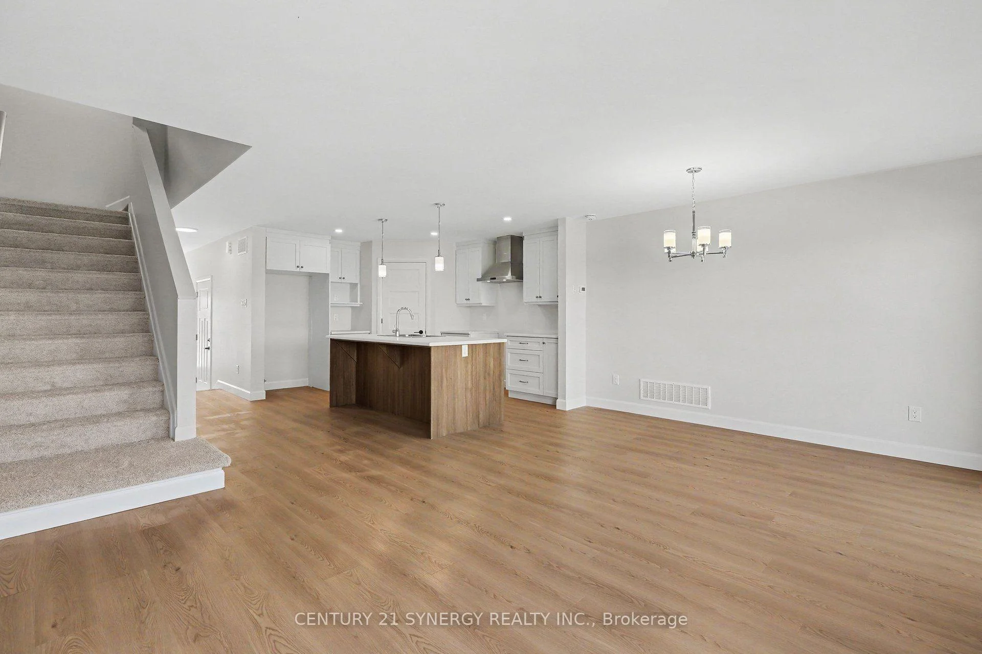Photo 17 of 31 Helen Street, North Stormont, North Stormont (Finch) Twp — HOMEH