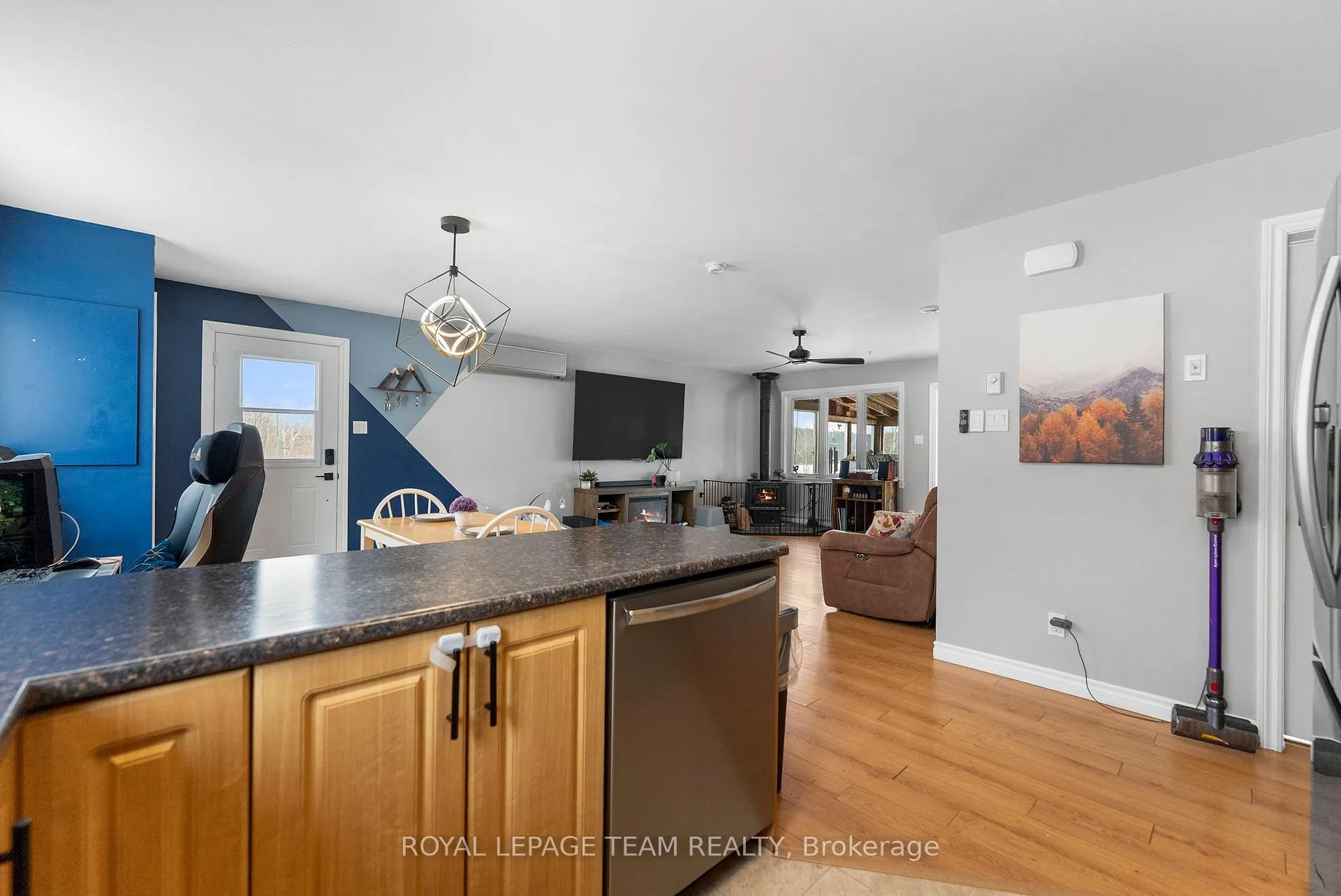 Photo 6 of 1086 Victory Lane, Frontenac, Frontenac North — HOMEH