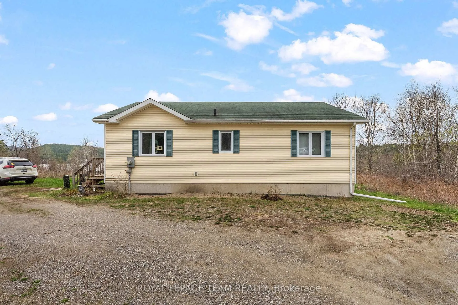 Photo 2 of 1086 Victory Lane, Frontenac, Frontenac North — HOMEH
