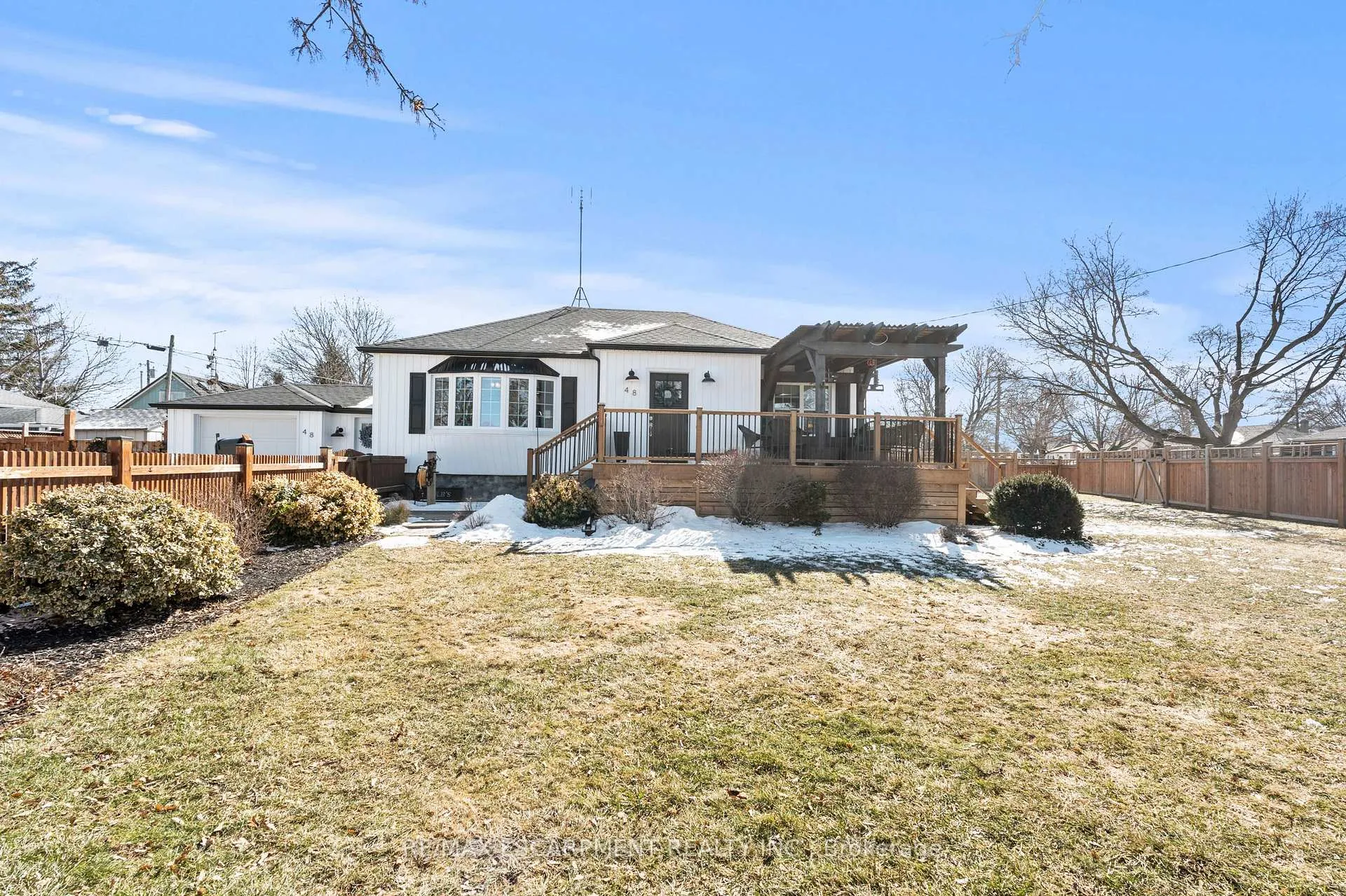 Photo 6 of 48 Windsor Road, St. Catharines, Vine/Linwell — HOMEH