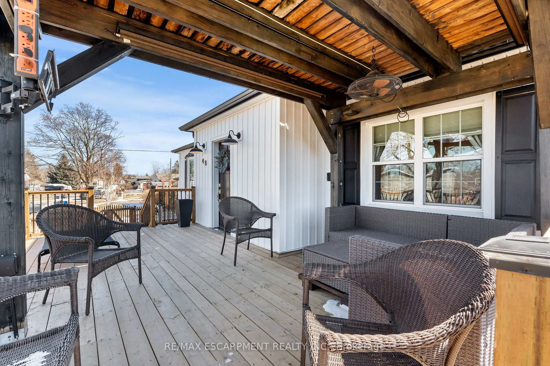 Photo 8 of 48 Windsor Road, St. Catharines, Vine/Linwell — HOMEH