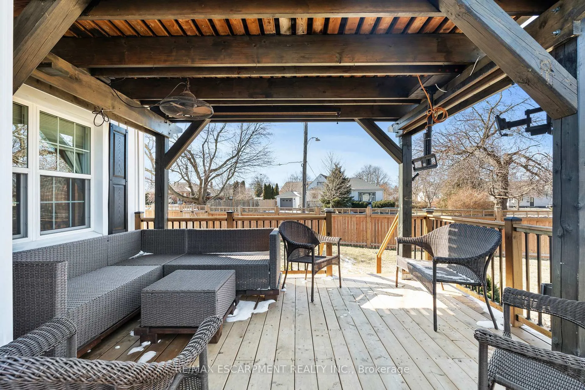 Photo 9 of 48 Windsor Road, St. Catharines, Vine/Linwell — HOMEH