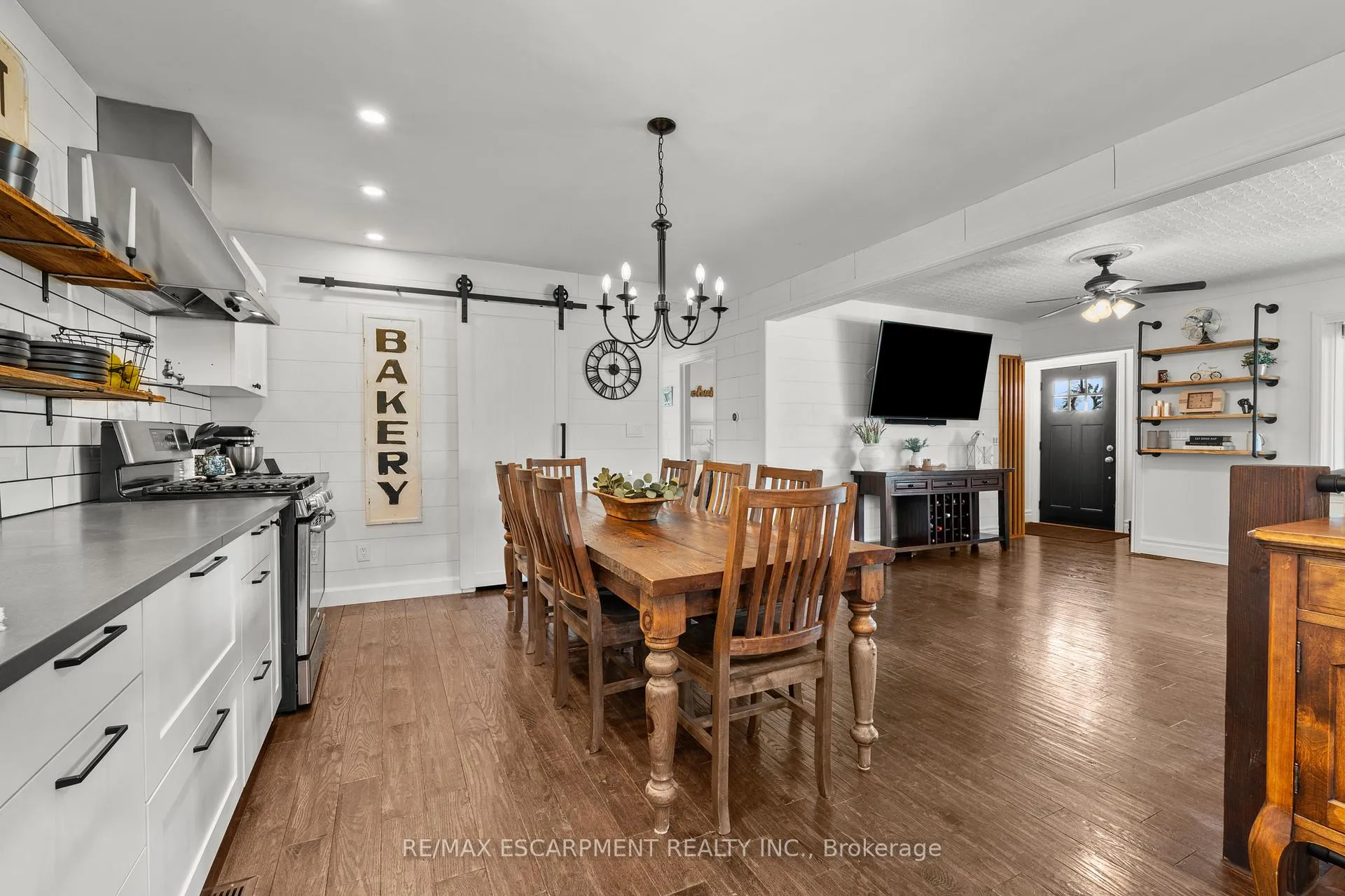 Photo 18 of 48 Windsor Road, St. Catharines, Vine/Linwell — HOMEH