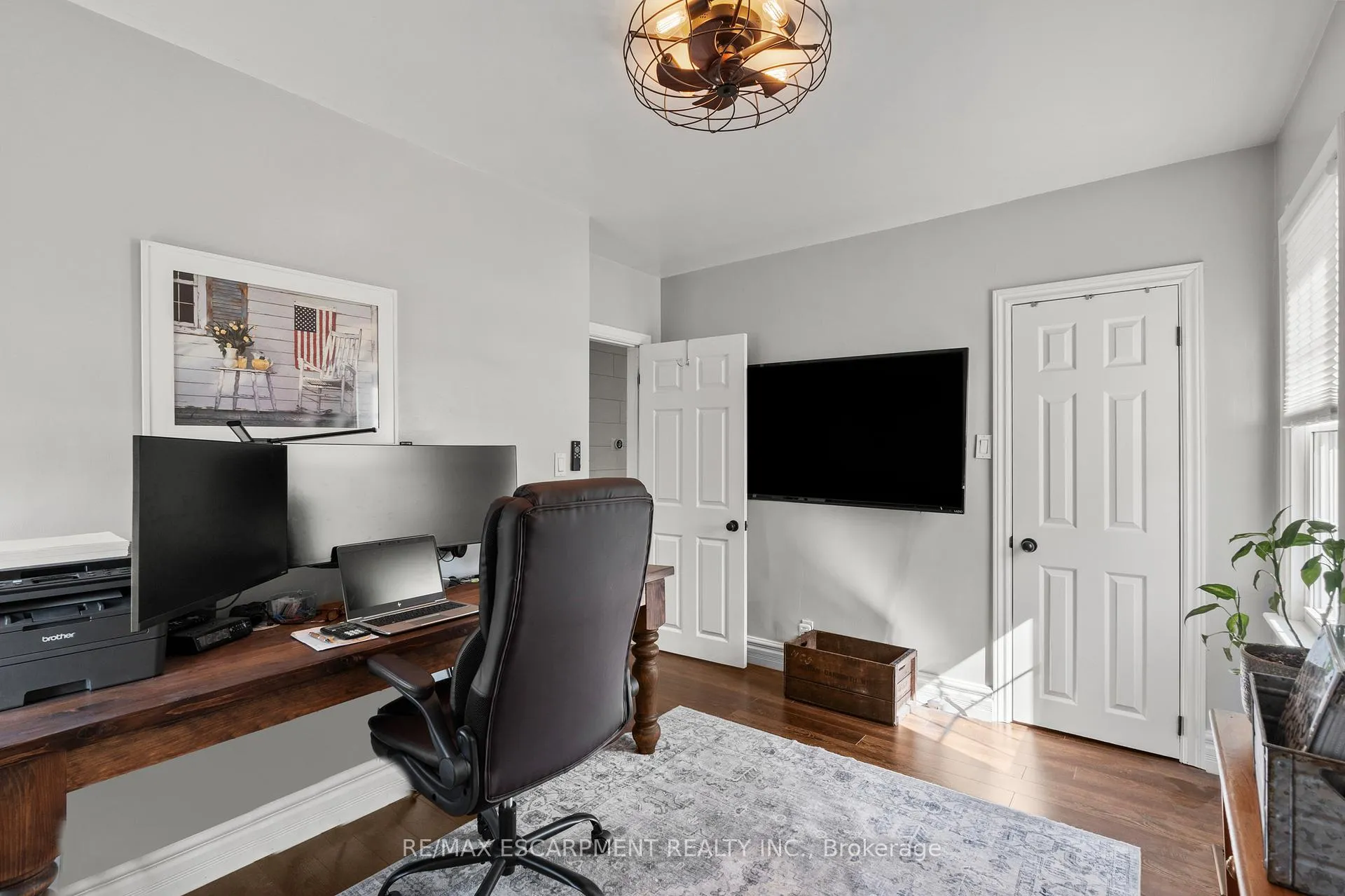 Photo 25 of 48 Windsor Road, St. Catharines, Vine/Linwell — HOMEH