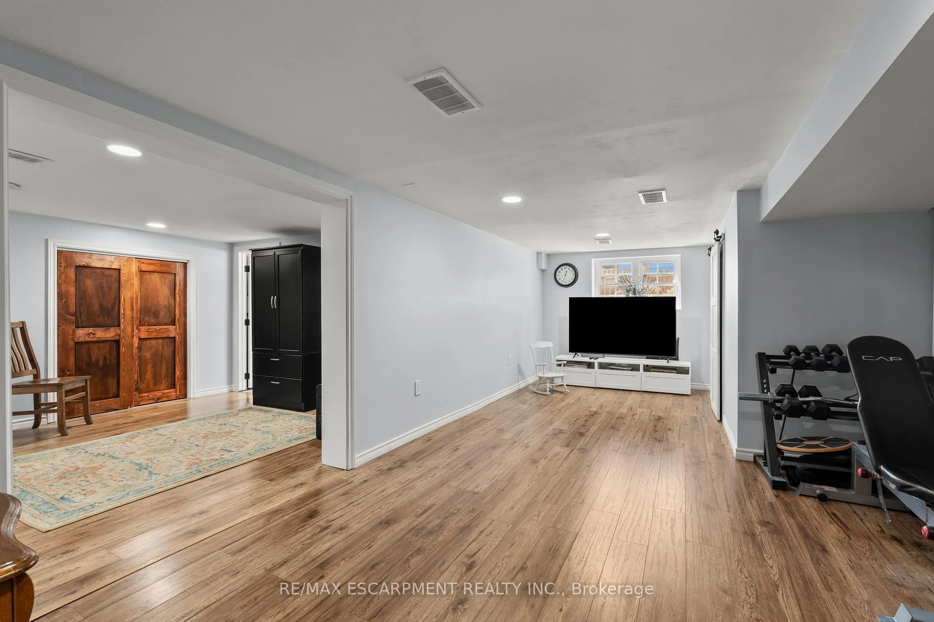 Photo 33 of 48 Windsor Road, St. Catharines, Vine/Linwell — HOMEH