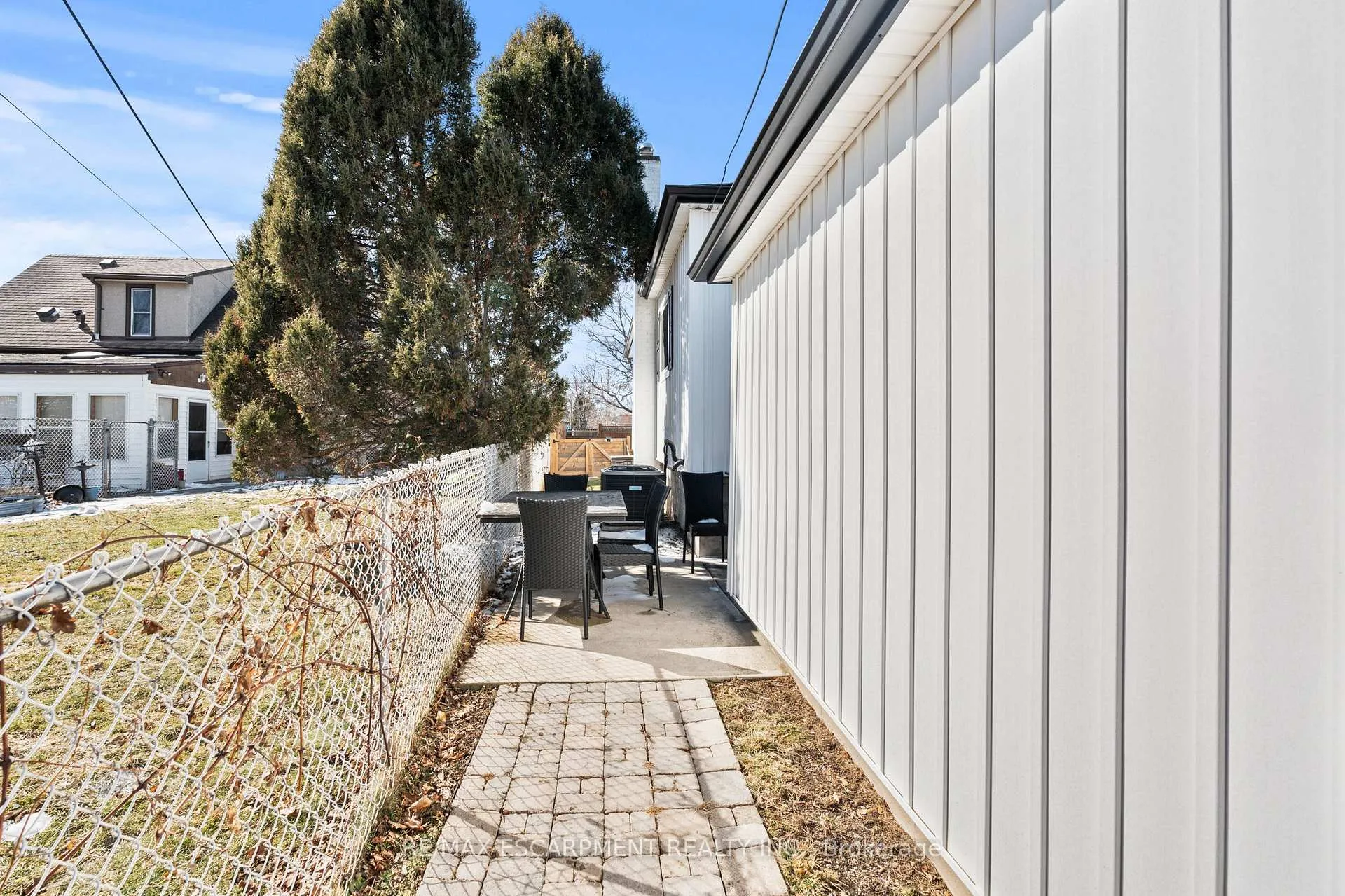 Photo 43 of 48 Windsor Road, St. Catharines, Vine/Linwell — HOMEH