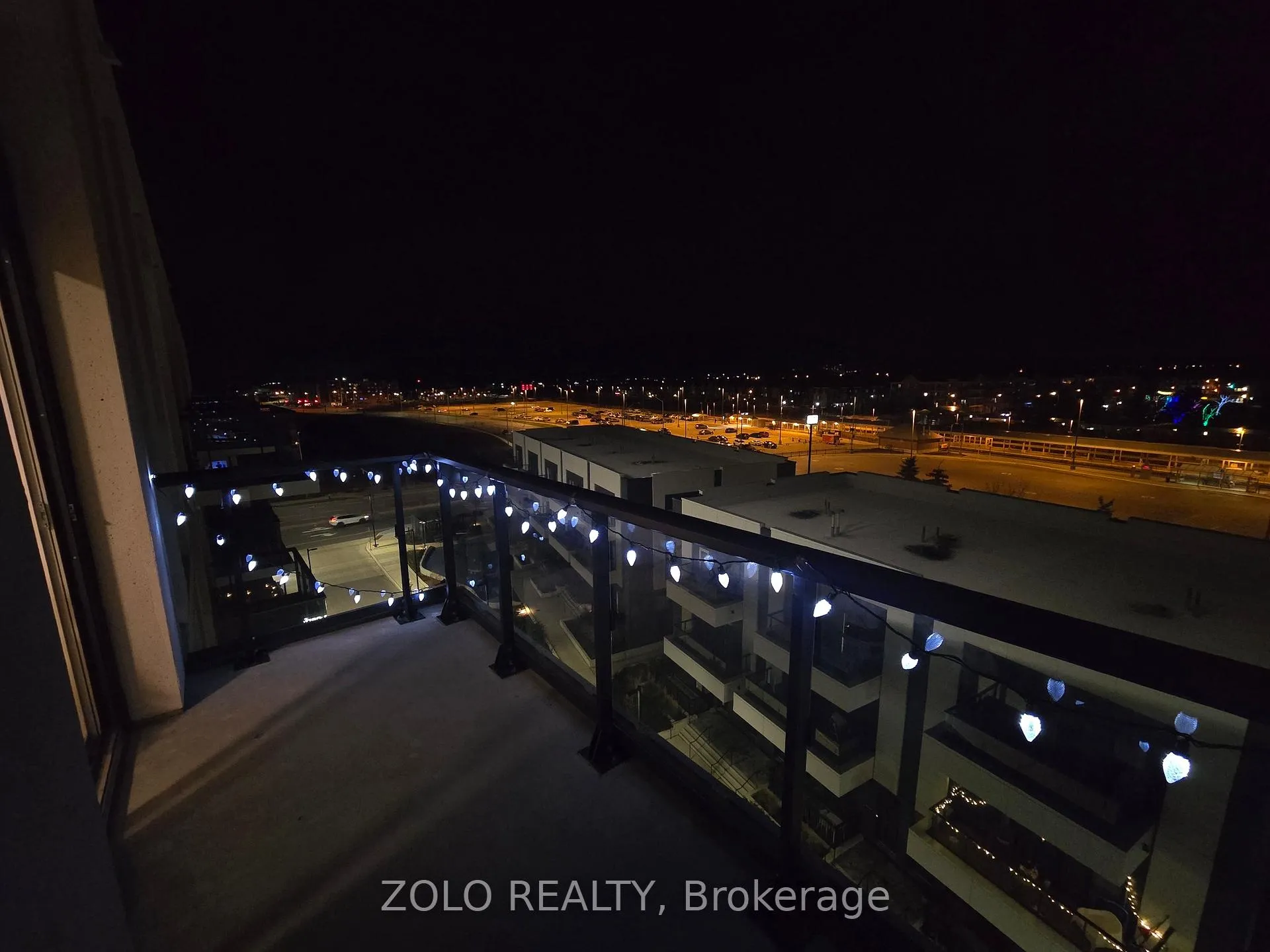 Photo 4 of Unit 604, 10 Lagerfeld Drive, Brampton, Northwest Brampton — HOMEH