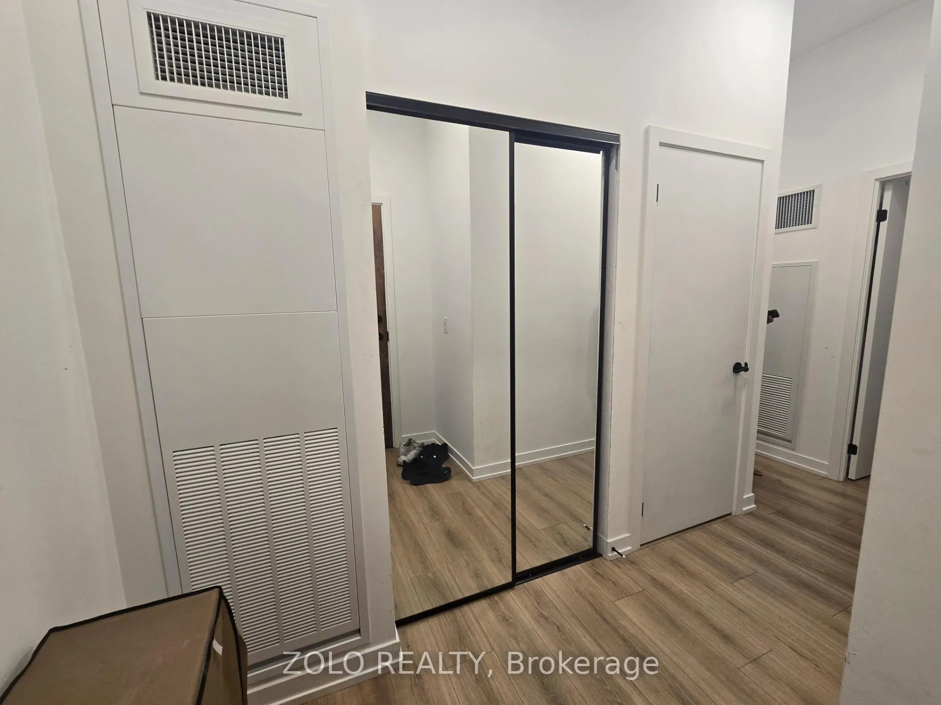 Photo 6 of Unit 604, 10 Lagerfeld Drive, Brampton, Northwest Brampton — HOMEH