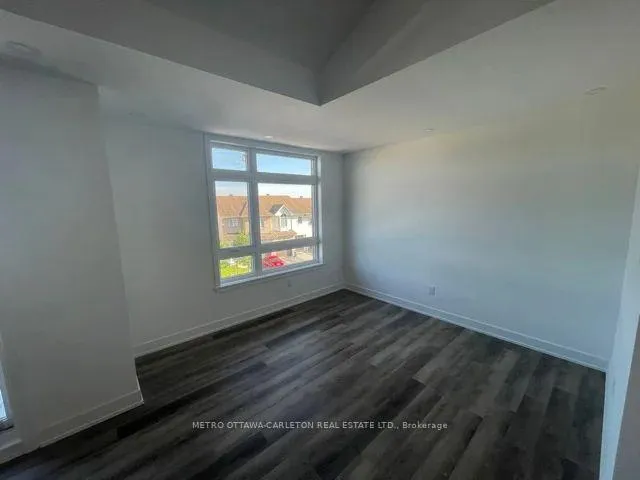 Photo 4 of Unit I, 390 Rolling Meadow Crescent, Ottawa, Mer Bleue/Bradley Estates/Anderson Park — HOMEH