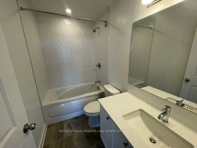 Photo 7 of Unit I, 390 Rolling Meadow Crescent, Ottawa, Mer Bleue/Bradley Estates/Anderson Park — HOMEH